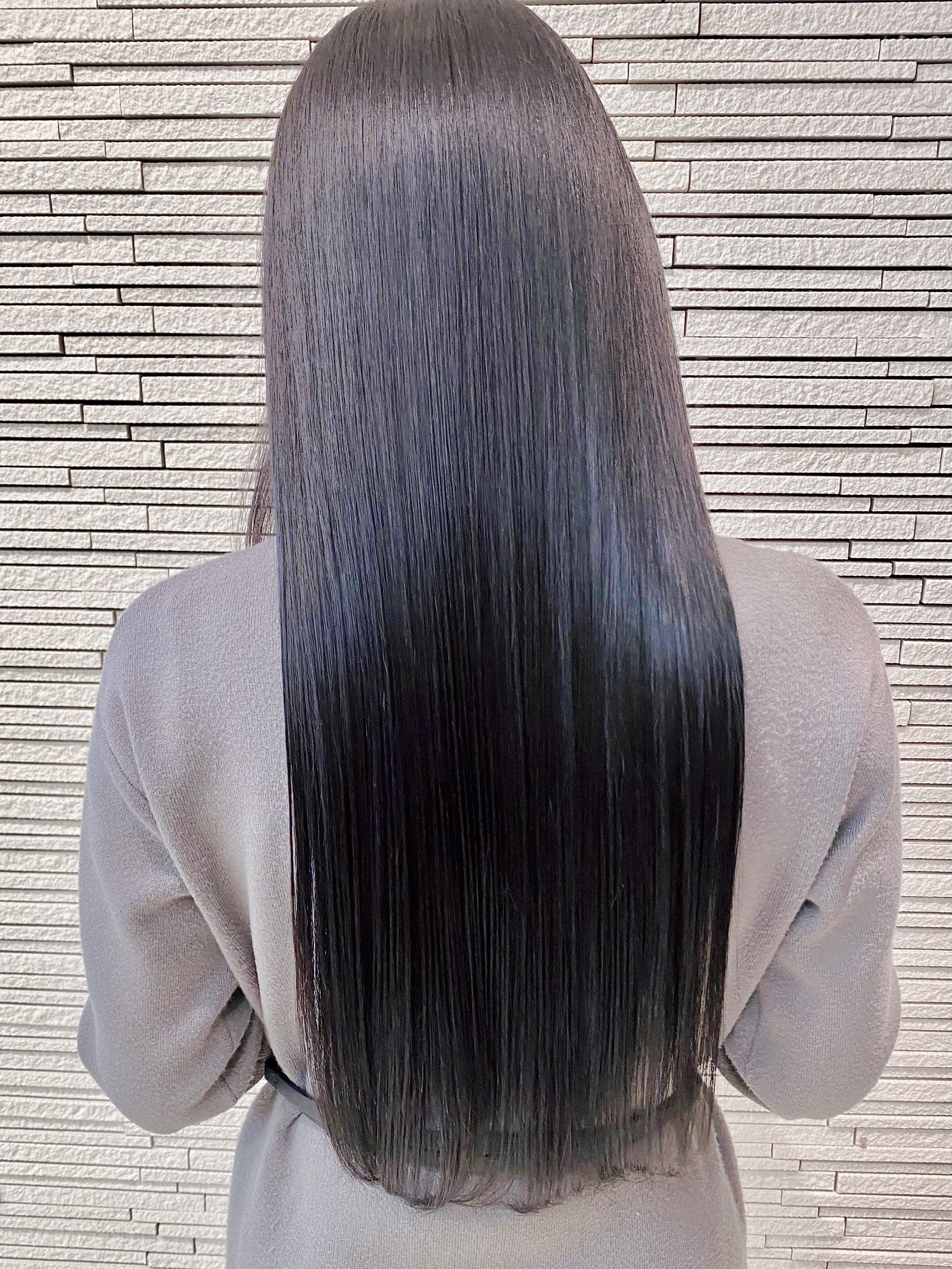 Tint make&hair【ティント メイクアンドヘア】のスタイル紹介。髪質改善ストレート