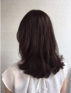 Hair Vita【ヘアー ヴィータ】のスタイル紹介。健康的な大人の艶髪スタイル