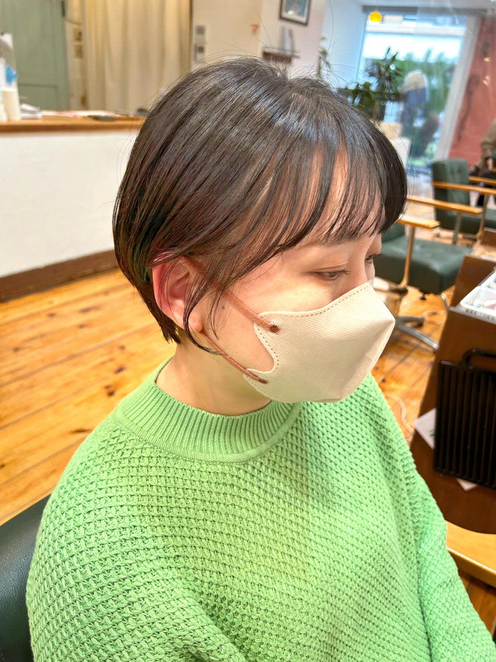 GREEK【グリーク】のスタイル紹介。束感ショート/ショートボブ/ダークアッシュ