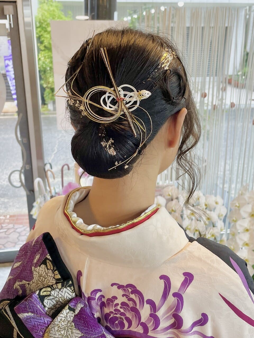 bouquet HAIR&SPA【ブーケヘアーアンドスパ】のスタイル紹介。大人シニヨン