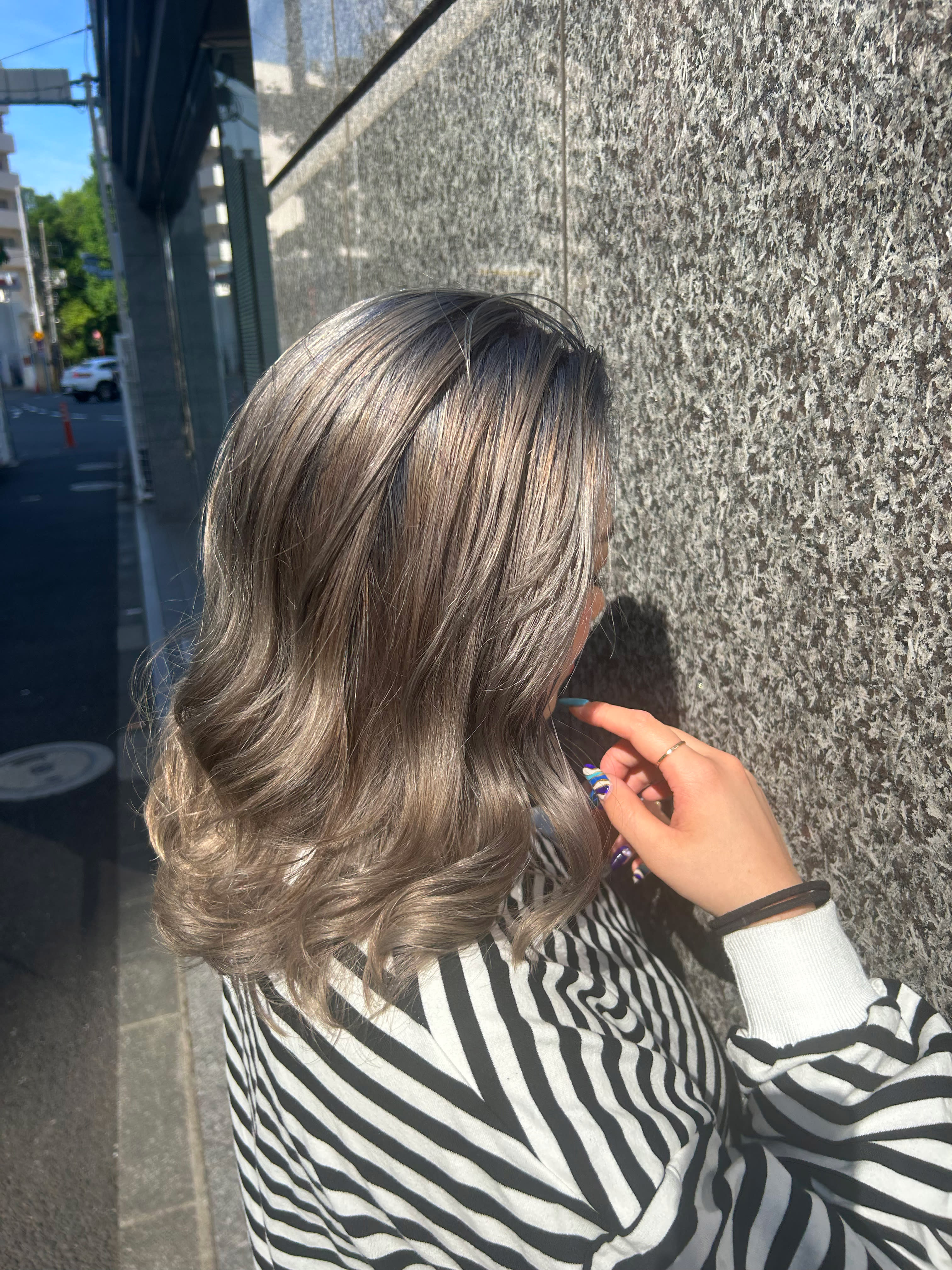 ano たまプラーザ【アノ タマプラーザ】のスタイル紹介。ルーツカラー