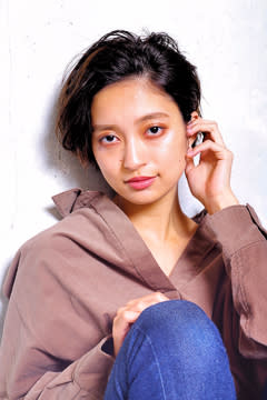 Kuusi【クーシ】のスタイル紹介。耳掛けクールボブ【高円寺　東高円寺　新高円寺】