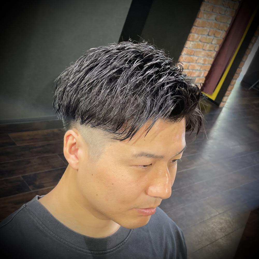 Love&Hair Breit 関目【ラブアンドヘアー ブライト セキメ】のスタイル紹介。【アップバング】