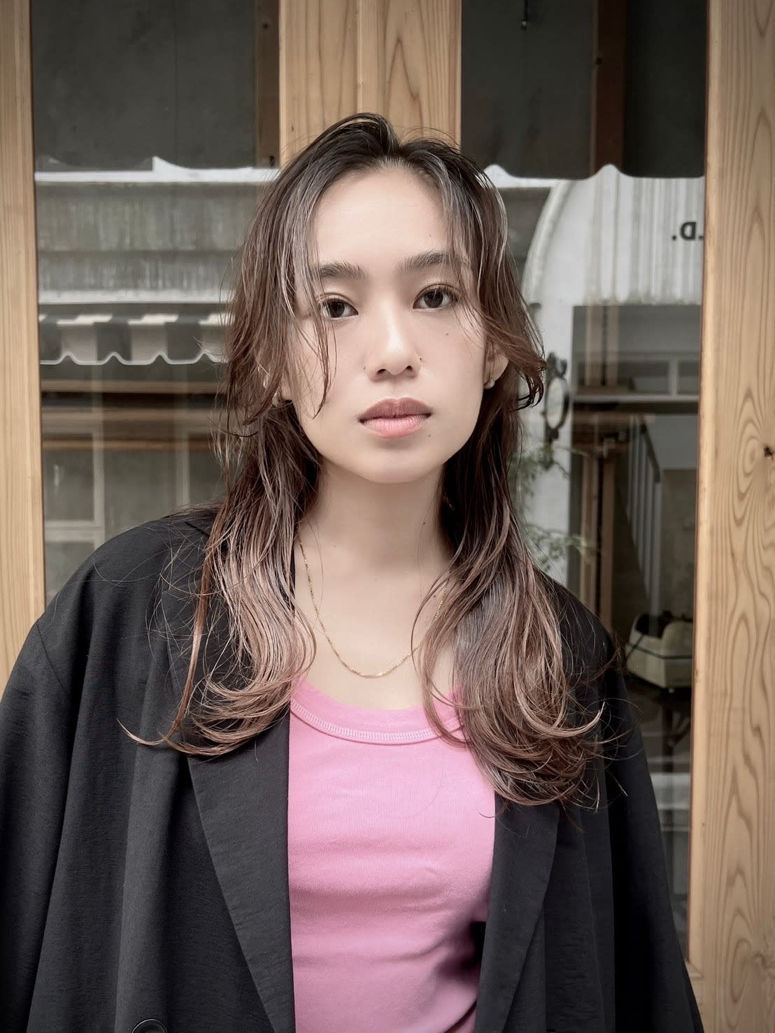 STEP BONE CUT TOKYO【ステップボーンカットトーキョー】のスタイル紹介。【ステップボーンカット】リッチロング/ハイライトカラー