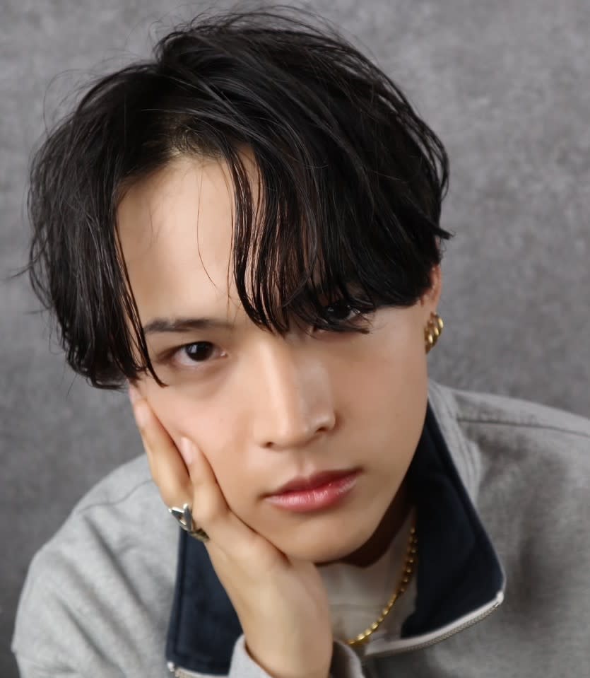 Men's SALON RISE TOKYO 土浦店【メンズ サロン ライズ トーキョー ツチウラテン】のスタイル紹介。韓国風センターパートツーブロックマッシュニュアンスパーマ土浦