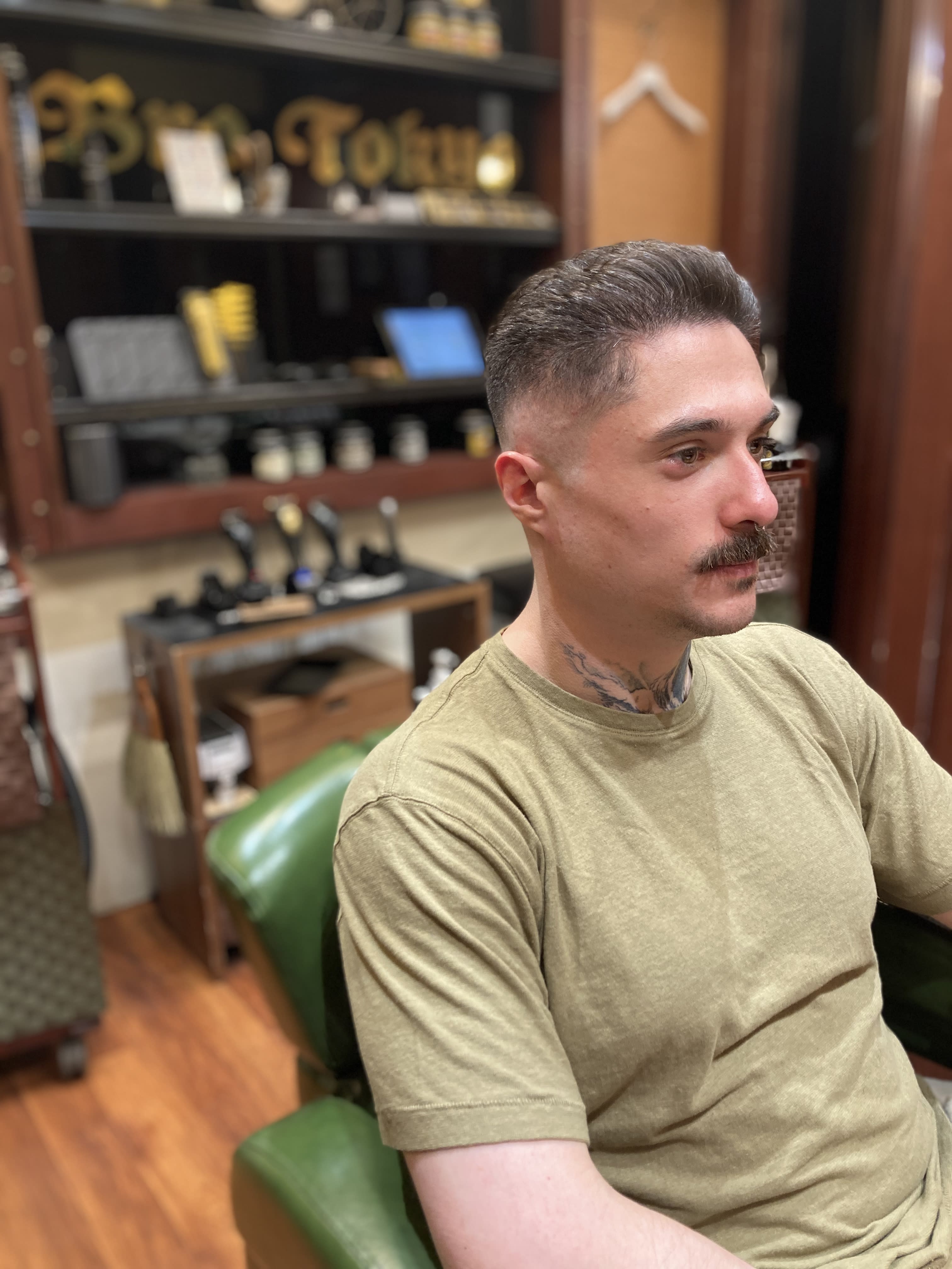 メンズ専門理容室 BroTokyo BARBERSHOP 銀座店【メンズセンモンリヨウシツブロートーキョーバーバーショップギンザテン】のスタイル紹介。スキンフェード