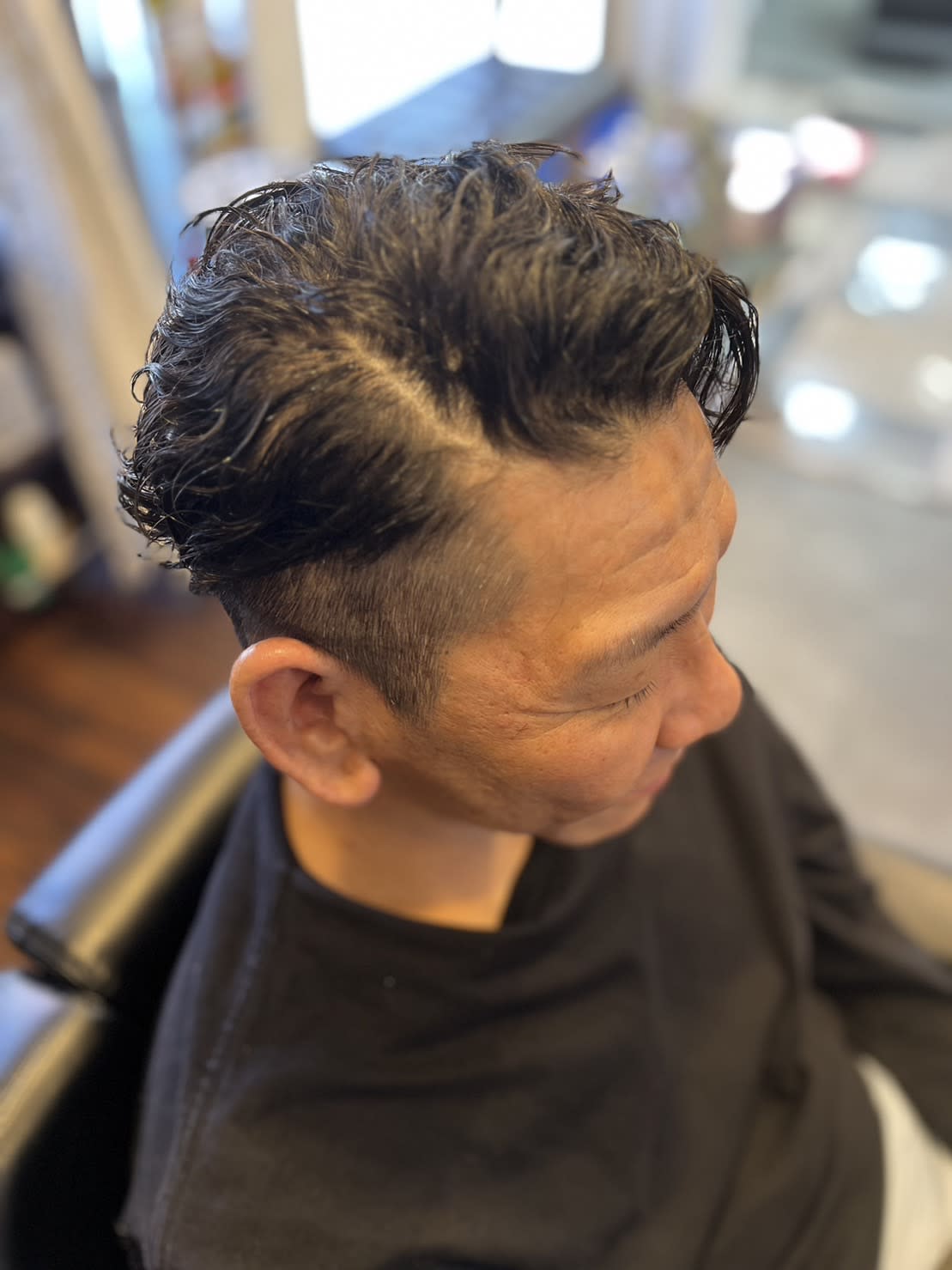 Grooming&Hair Salon SKY【スカイ】のスタイル紹介。クイーンズランドの風になびく大人グローバルツーブロックパーマ