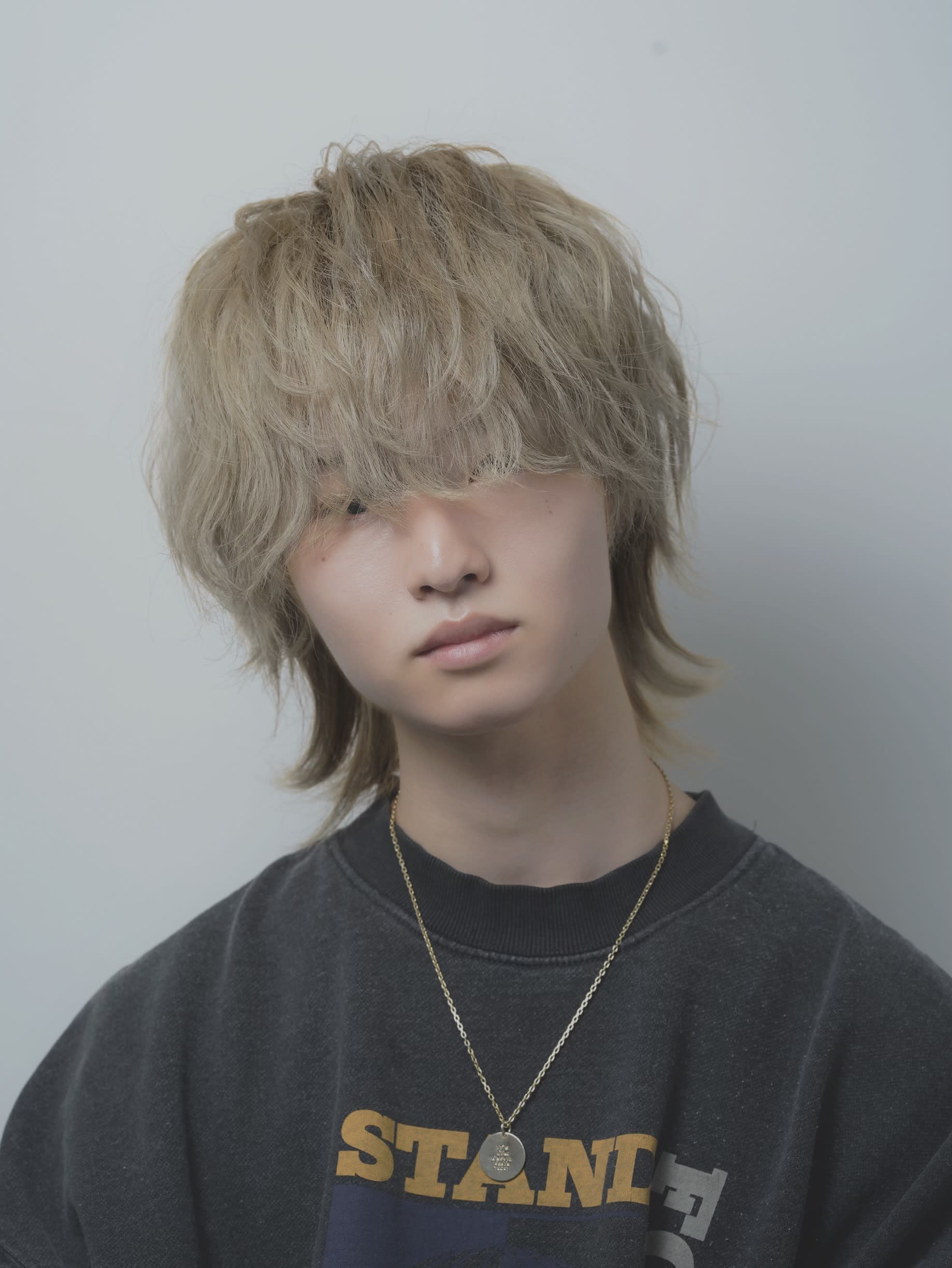 men's salon alpha 新宿【メンズサロンアルファ】【メンズサロンアルファシンジュク】のスタイル紹介。【alpha 新宿】ハイトーン×マッシュウルフ