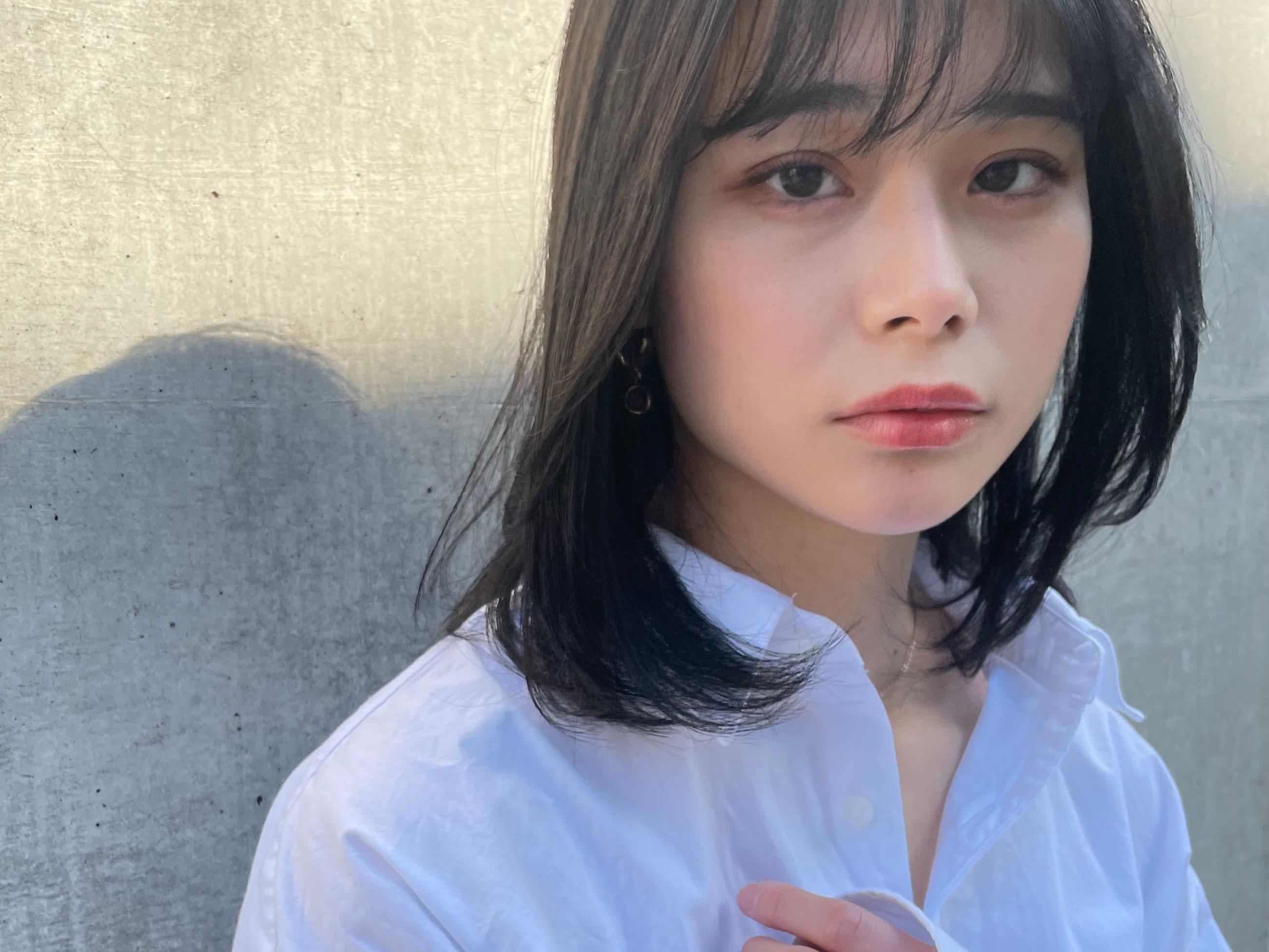 VARY 西麻布【ヴェアリ ニシアザブ】のスタイル紹介。VARY 西麻布×ミディアム