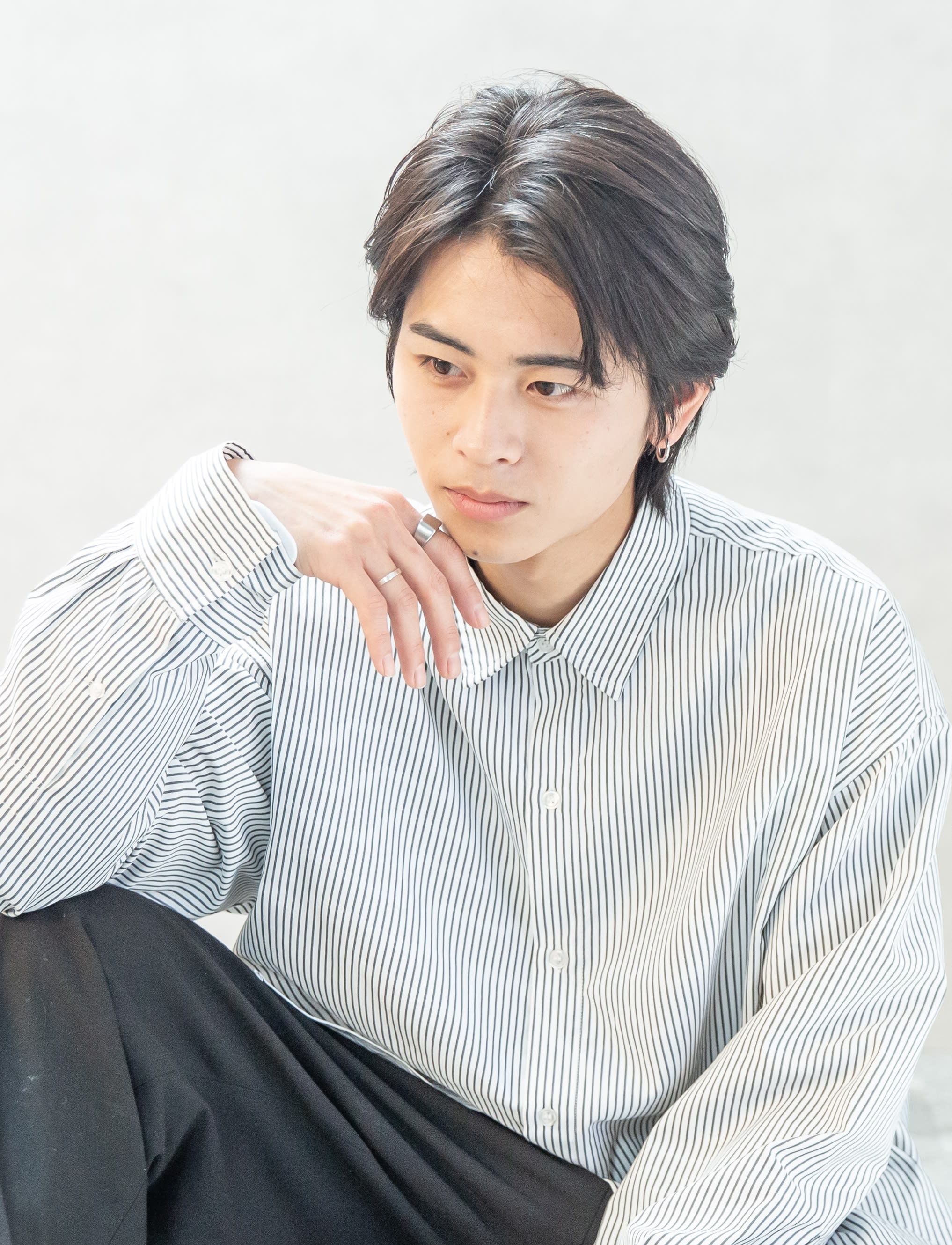 RICCI STYLE 東石井店【リッチスタイル　ヒガシイシイテン】のスタイル紹介。前下がりセンターパート