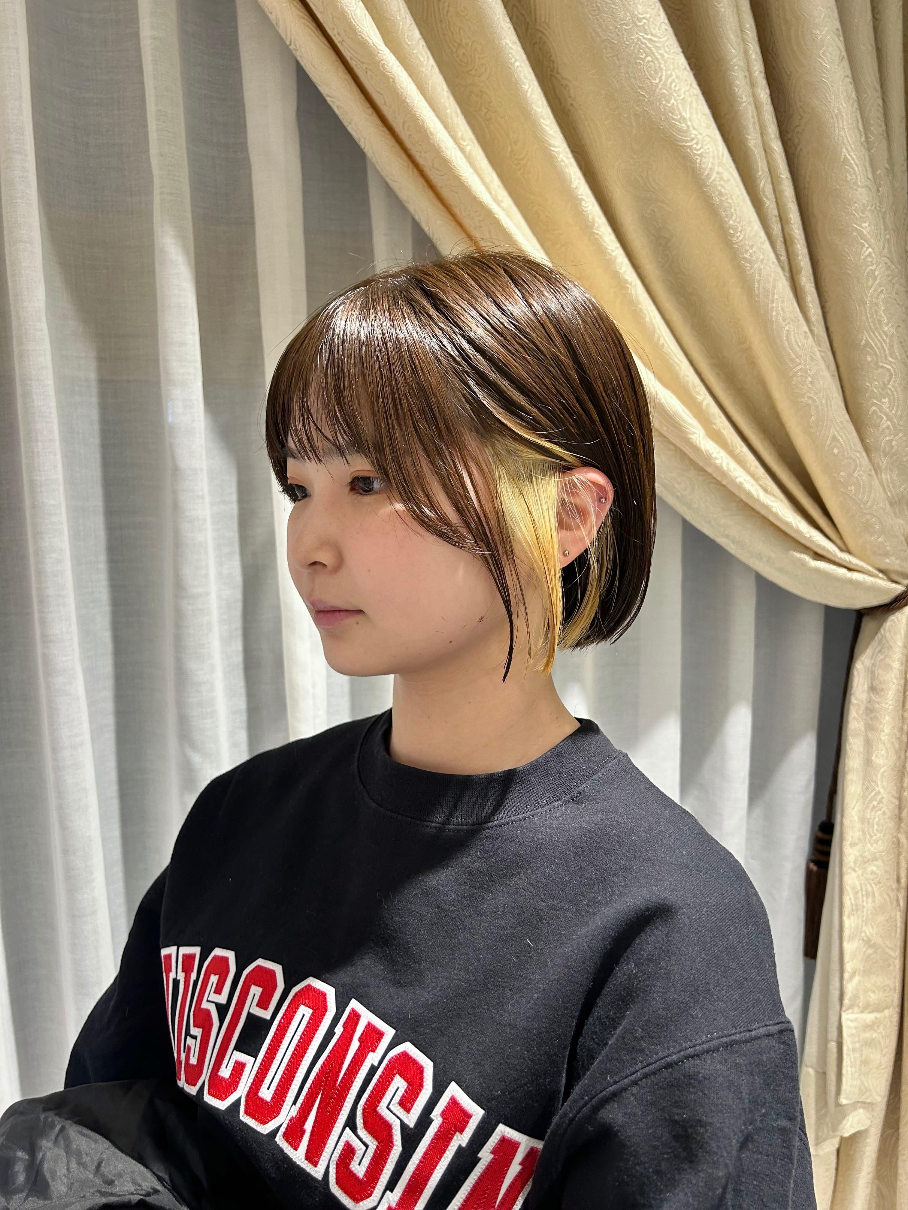 ZA/ZA 目白店【ザザメジロテン】のスタイル紹介。ミニボブ×インナーカラー