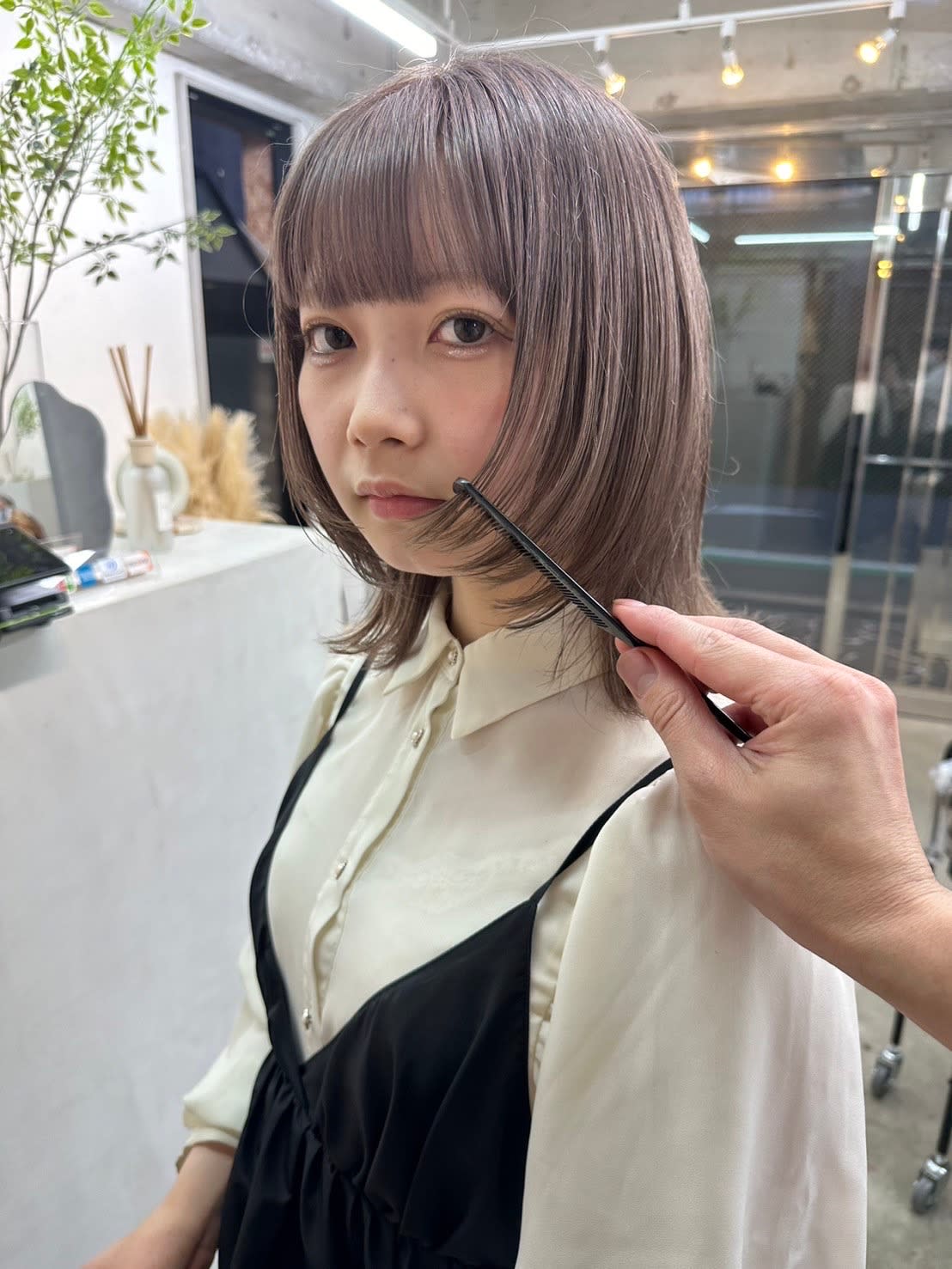 Knit【ニット】のスタイル紹介。Knit×ミディアム