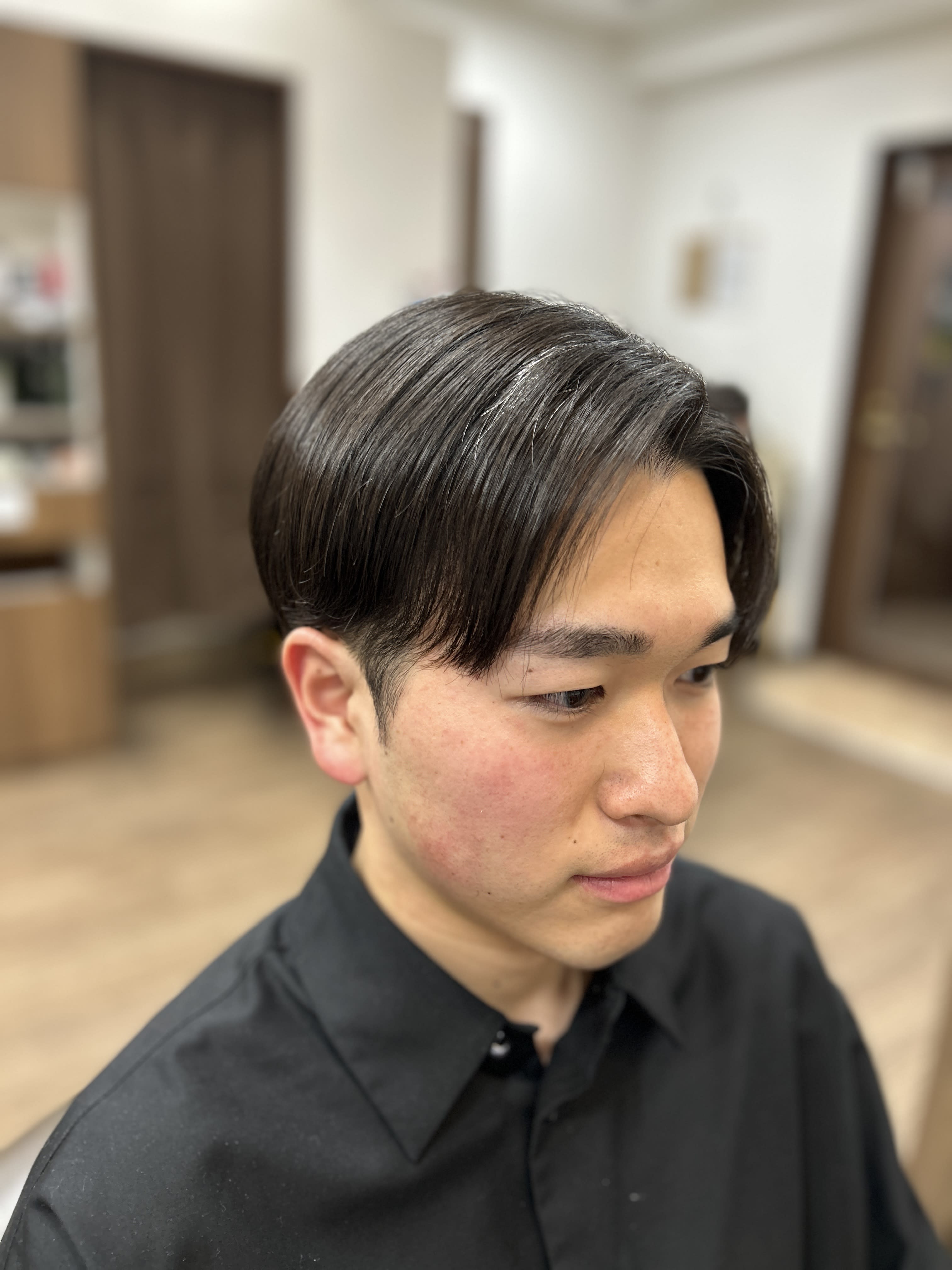 K-STYLE HAIR STUDIO 虎ノ門店【ケースタイルヘアスタジオトラノモンテン】のスタイル紹介。虎ノ門<理容室>メンズカット×縮毛矯正