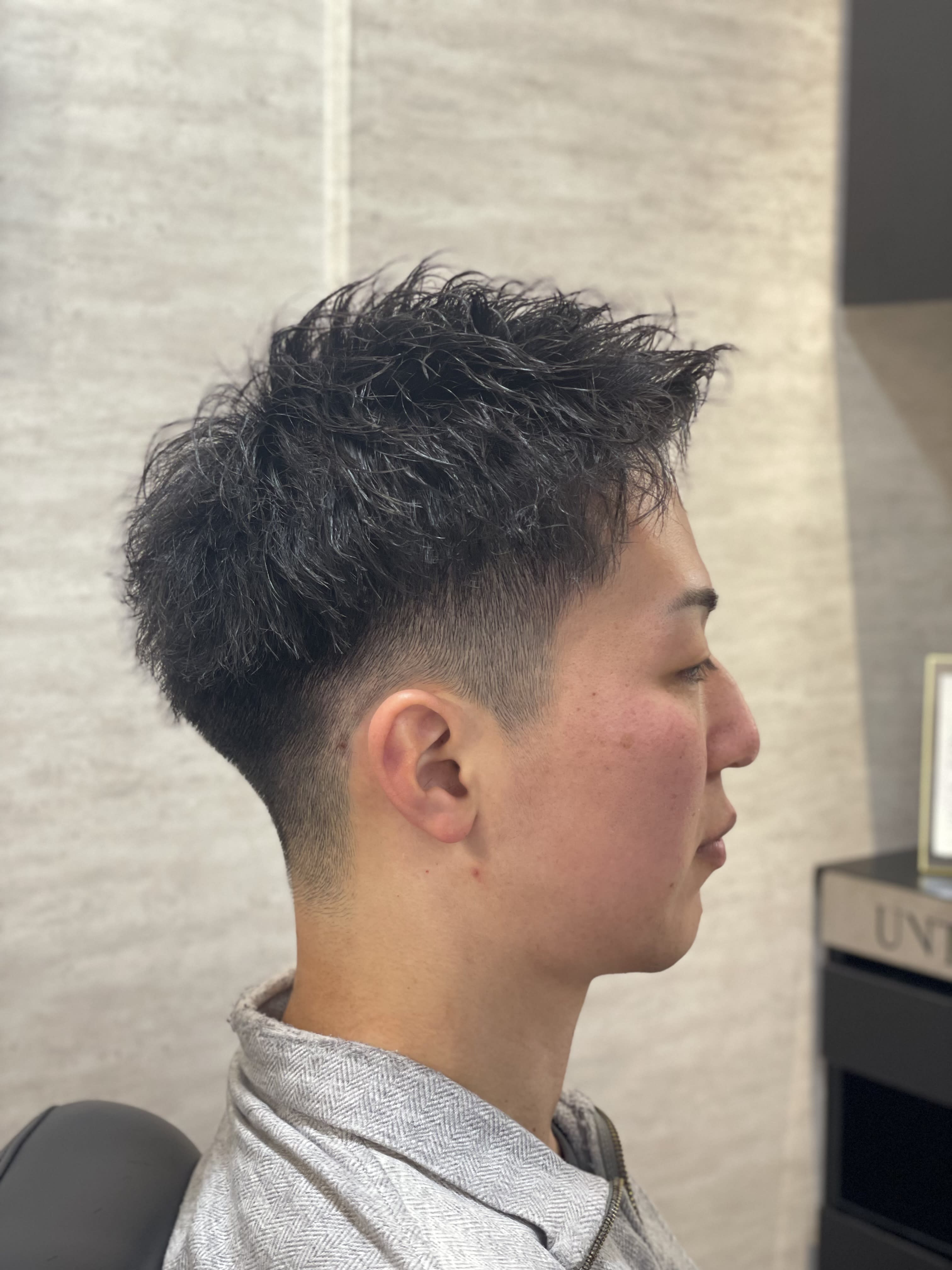 UNTRACE－BARBER SHOP－【アントレース バーバーショップ】のスタイル紹介。ツイスパ×ショート【池袋】【バーバー】【床屋】【メンズカット