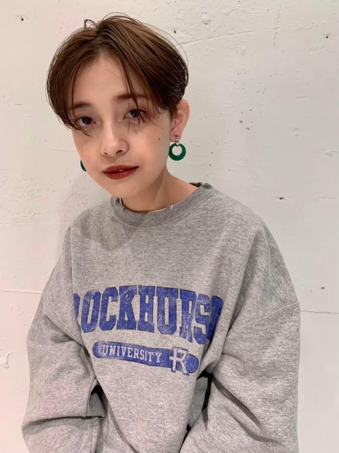 mini【ミニ】のスタイル紹介。かきあげハンサムショート