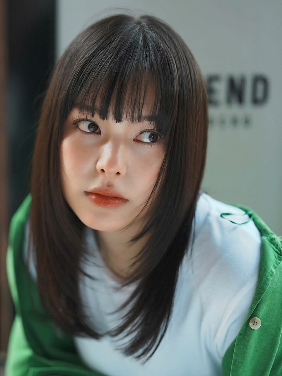 MERON 恵比寿【メロン エビス】【メロン エビス】のスタイル紹介。【奥村】セミディ 美髪 ストレート顔まわりレイヤー[恵比寿］