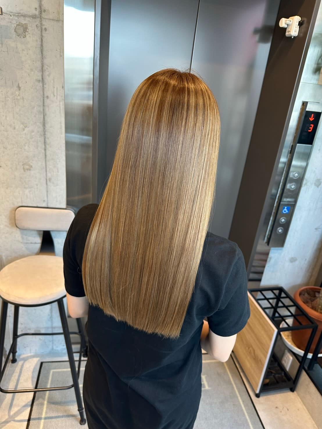 ECLART IriS 高田馬場店【エクラートイーリス】【エクラートイーリス タカダノババテン】のスタイル紹介。ECLART IriS 高田馬場店×ロング