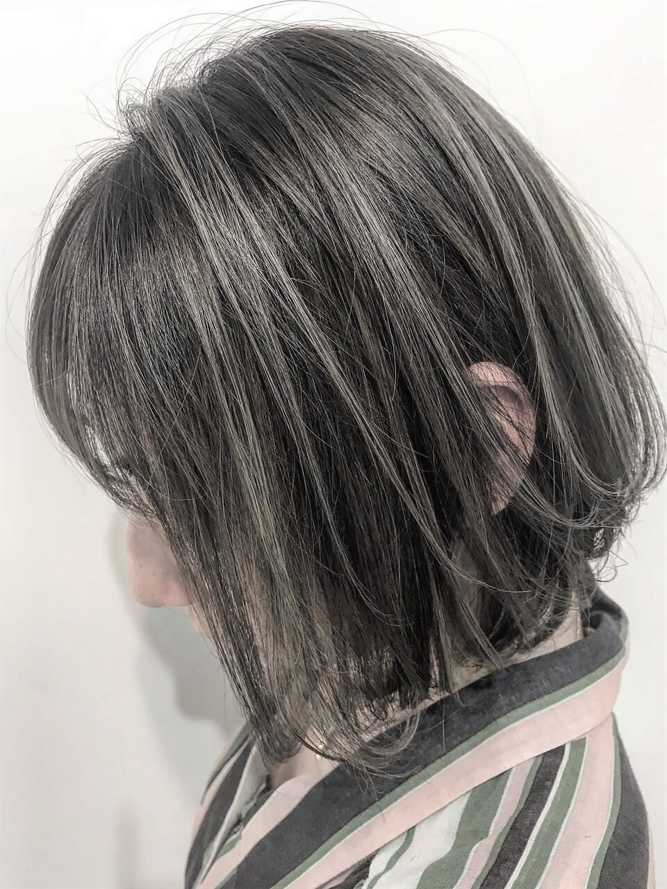 grow 恵比寿【グロウ エビス】のスタイル紹介。明暗はっきりハイライト/ニュアンスマッシュ