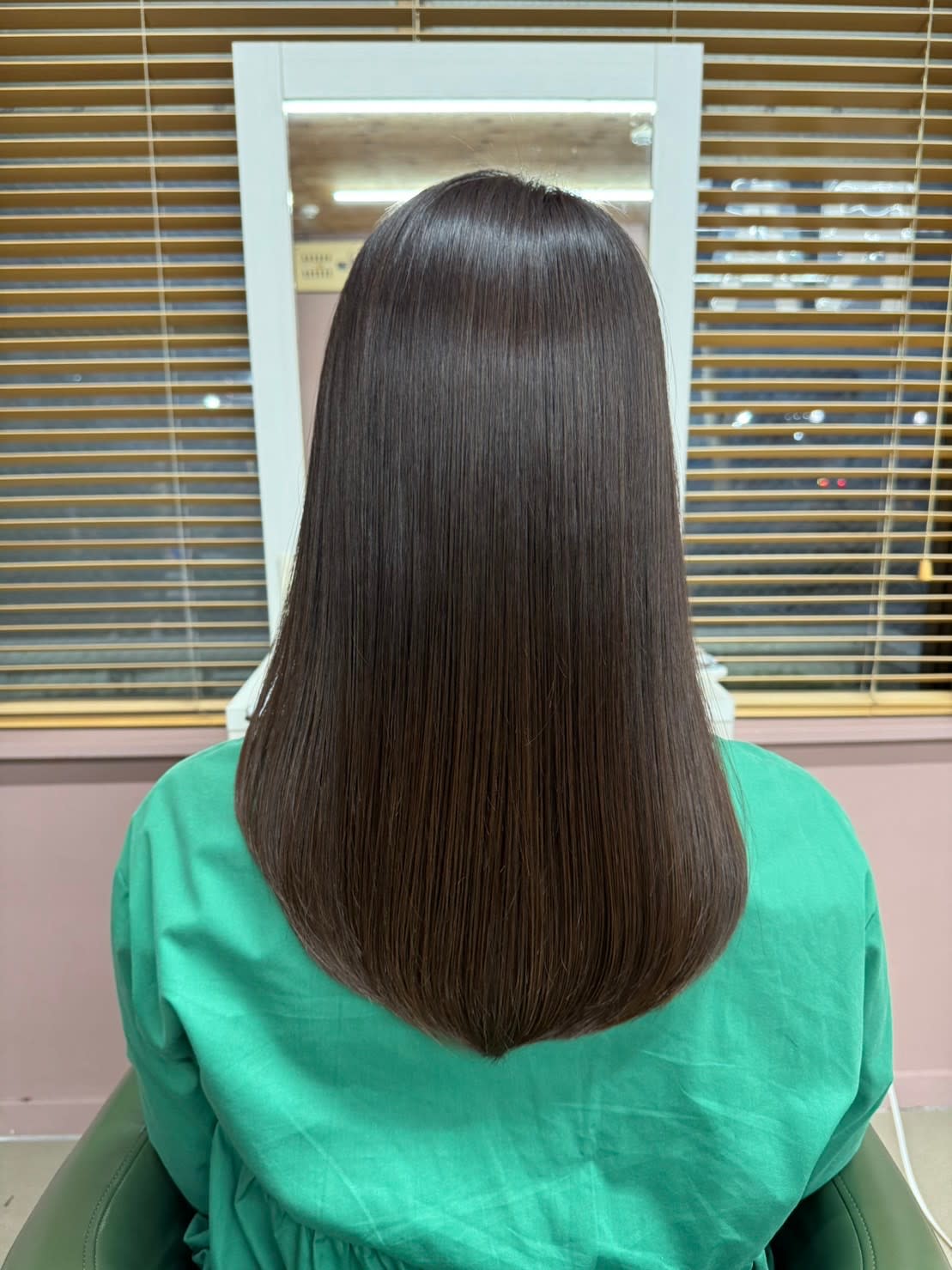 ：muku【ムク】【ムク】のスタイル紹介。サラ艶ストレート【：muku野方】