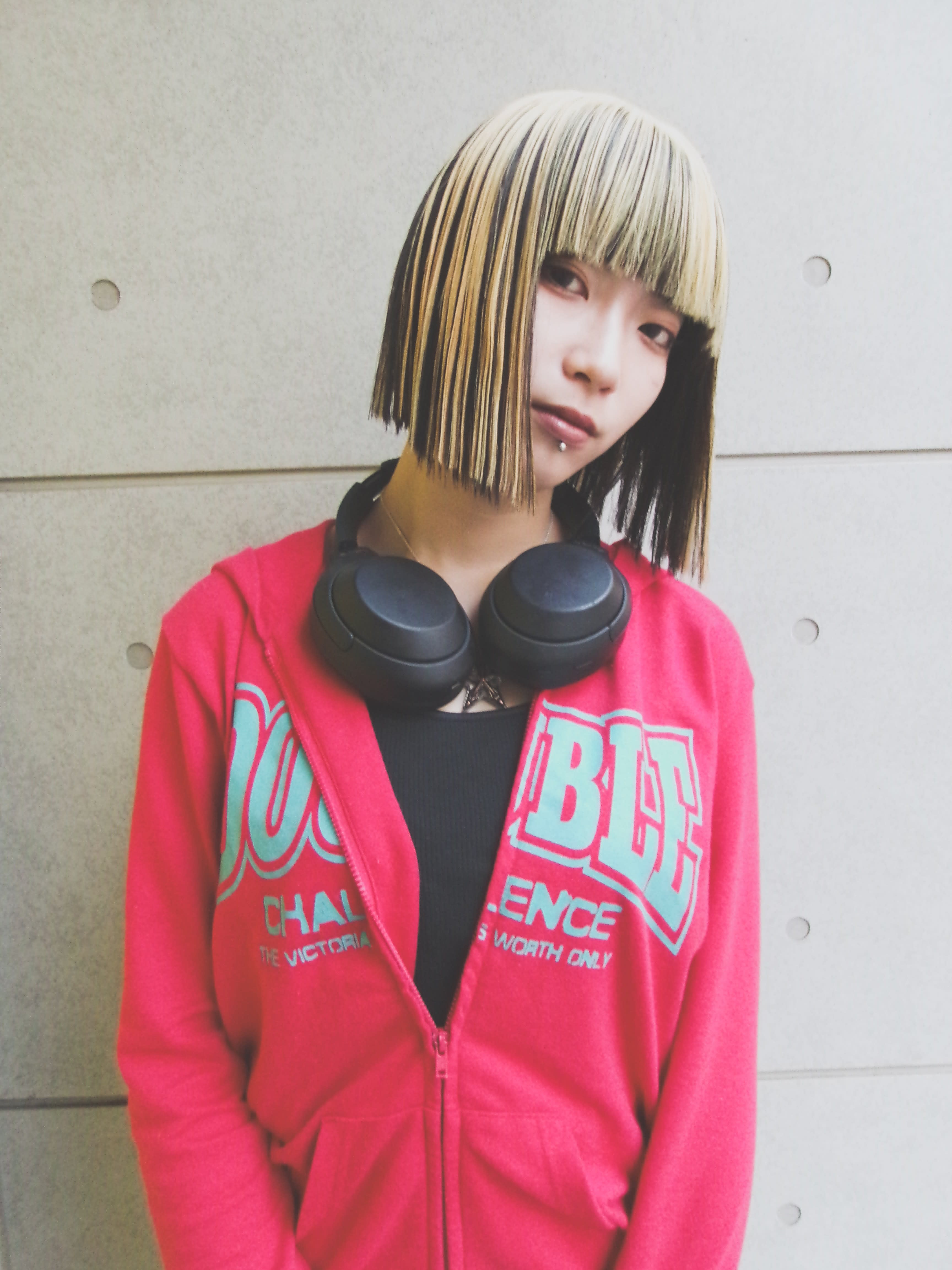 CALM【カーム】のスタイル紹介。アウターカラー