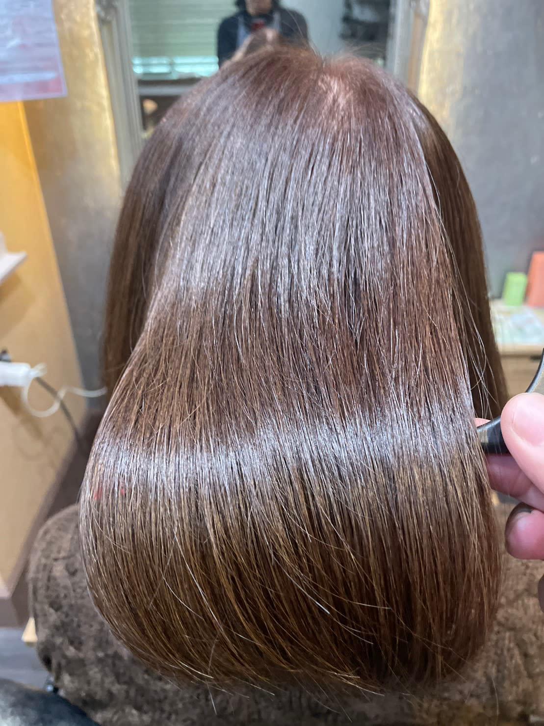 DUPEHAIR【デュープヘアー】のスタイル紹介。ナチュラルハイライトで脱白髪染め