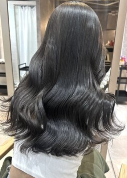 elu by lovis【エル バイ ラビス】のスタイル紹介。Lovis×似合わせヘア