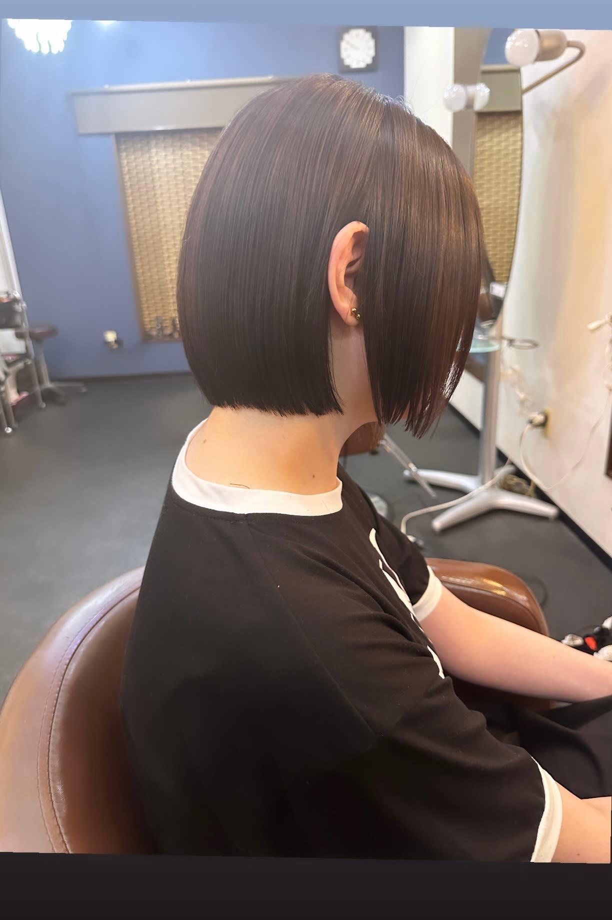 hair salon Area【ヘアサロンエリア】のスタイル紹介。プツッとボブ