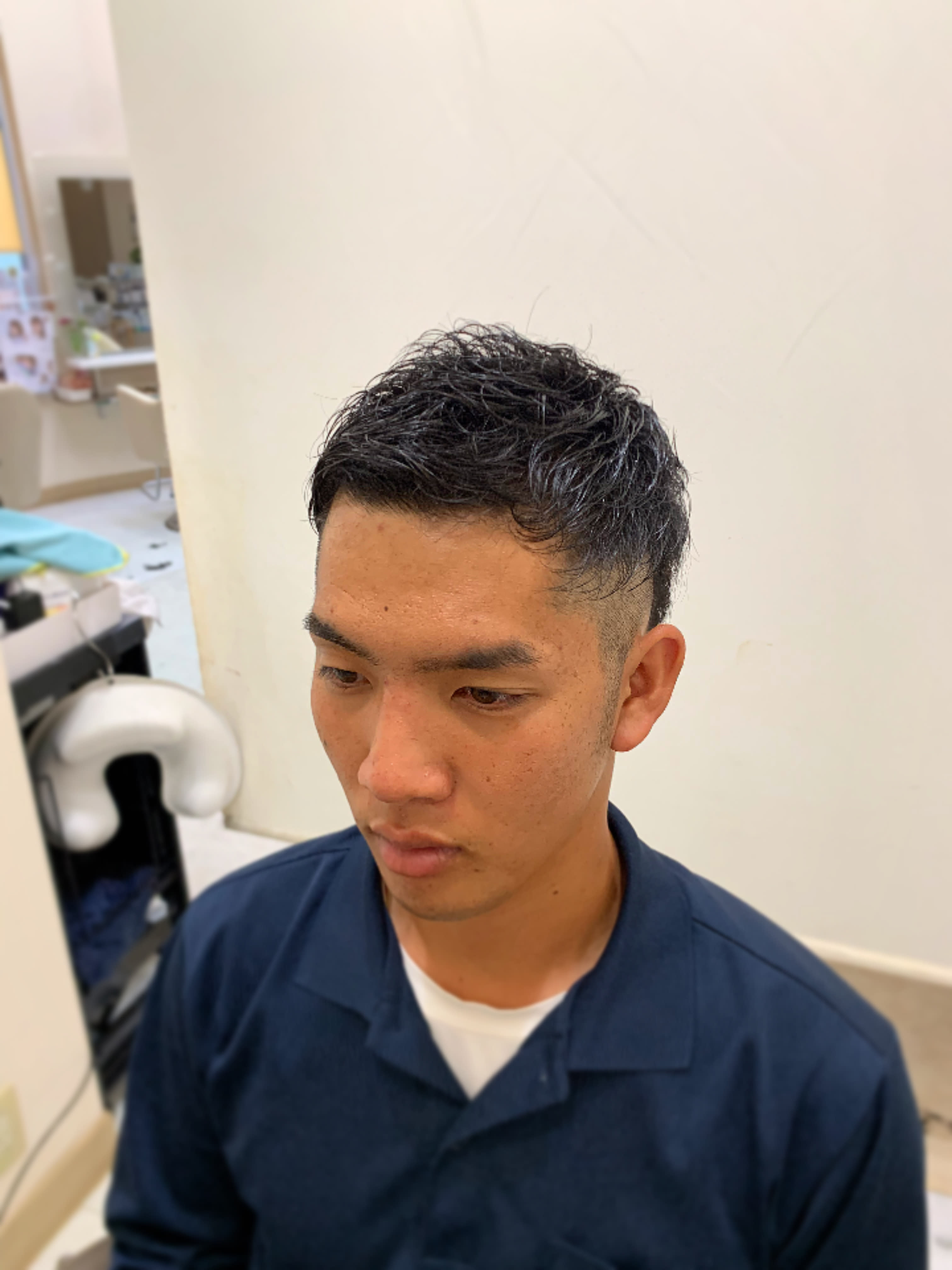 Uplips.w【アップリップスダブリュ】のスタイル紹介。ツーブロベリーショート