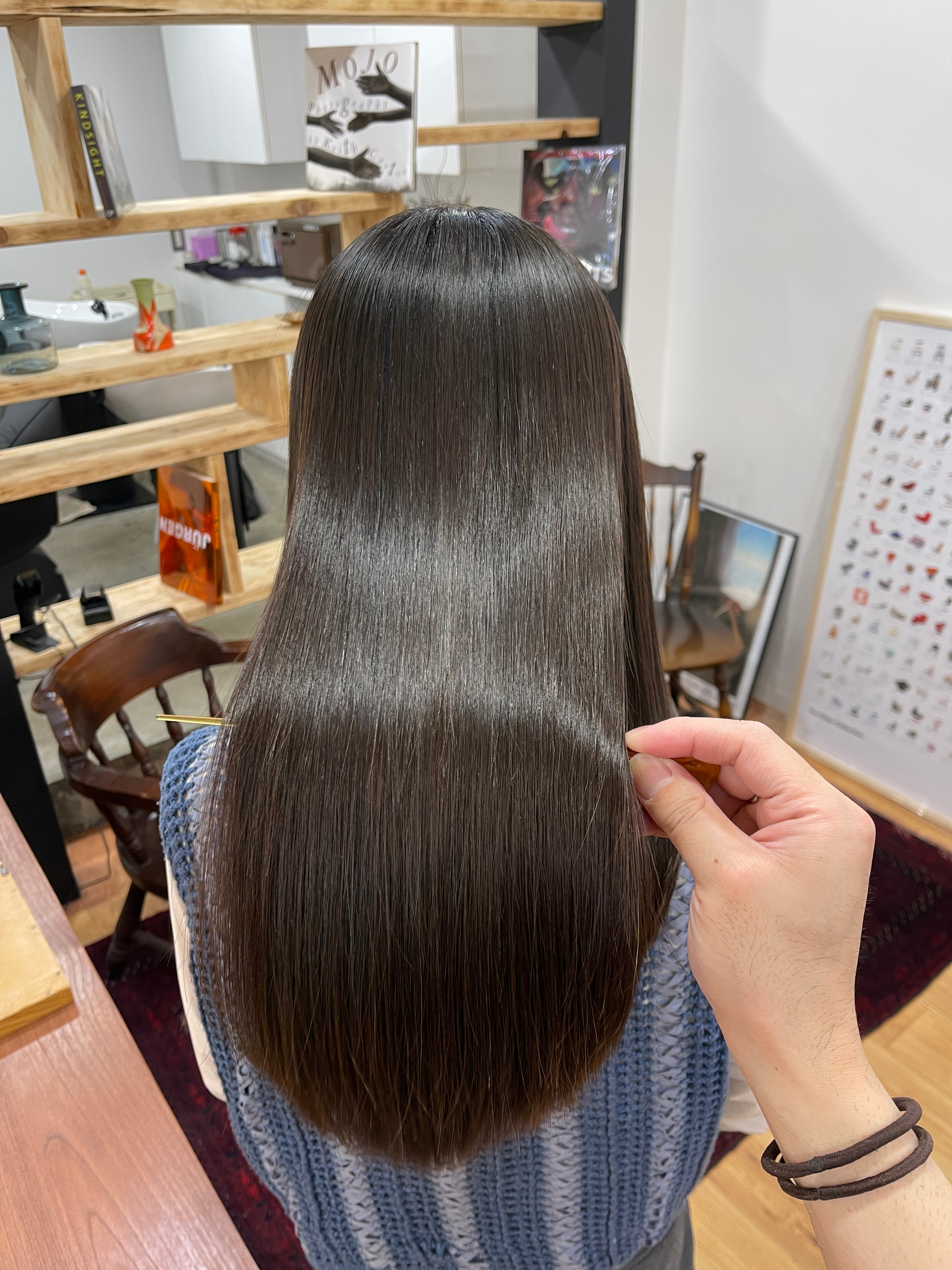 Ricordo 学芸大学【リコルド ガクゲイダイガク】のスタイル紹介。艶髪ストレート