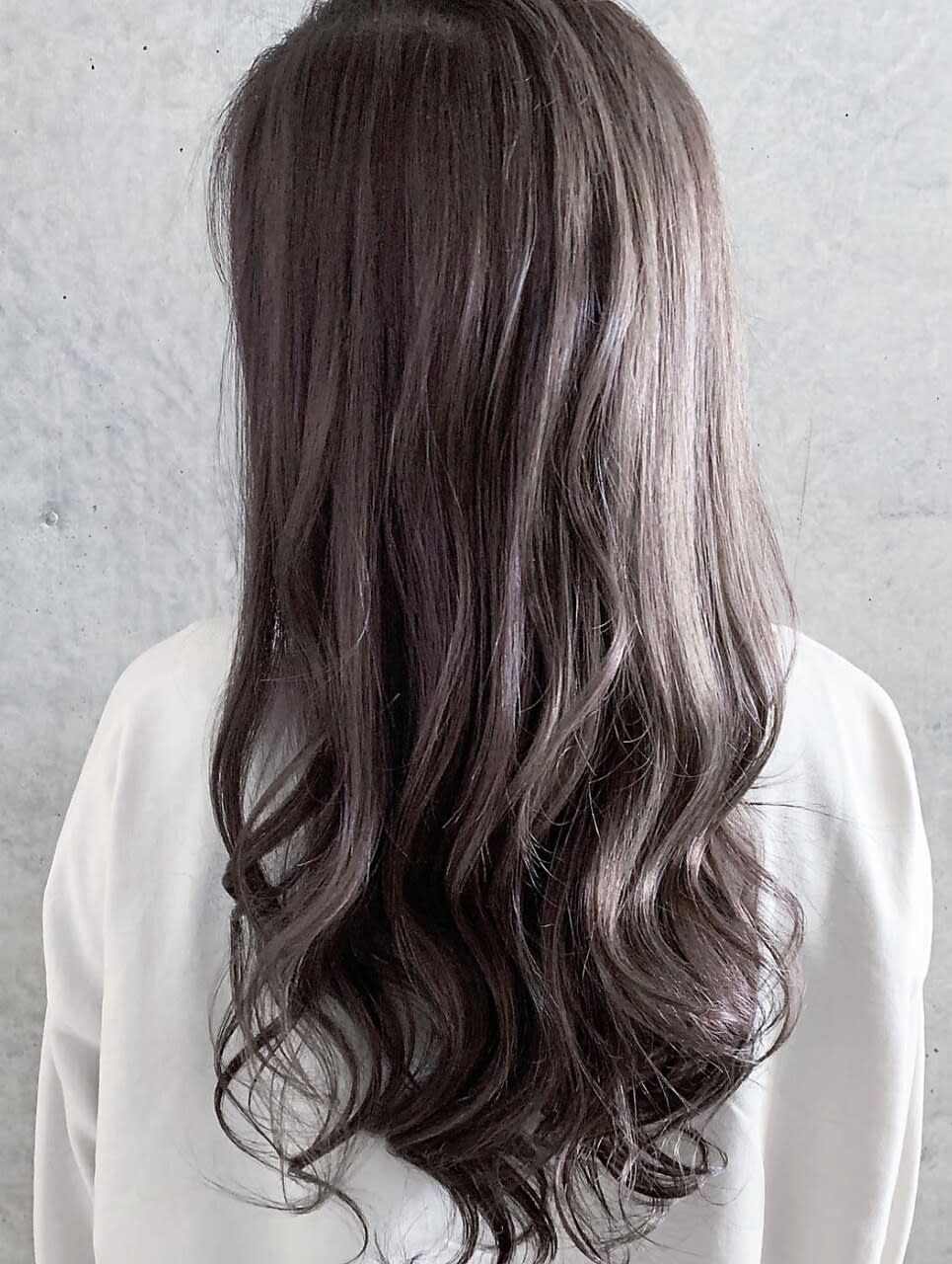 piece201【ピエス201】【ピエス　ニーマルイチ】のスタイル紹介。モノトーンベージュ★透明感の出るカラーを合わせて外国人風に♪