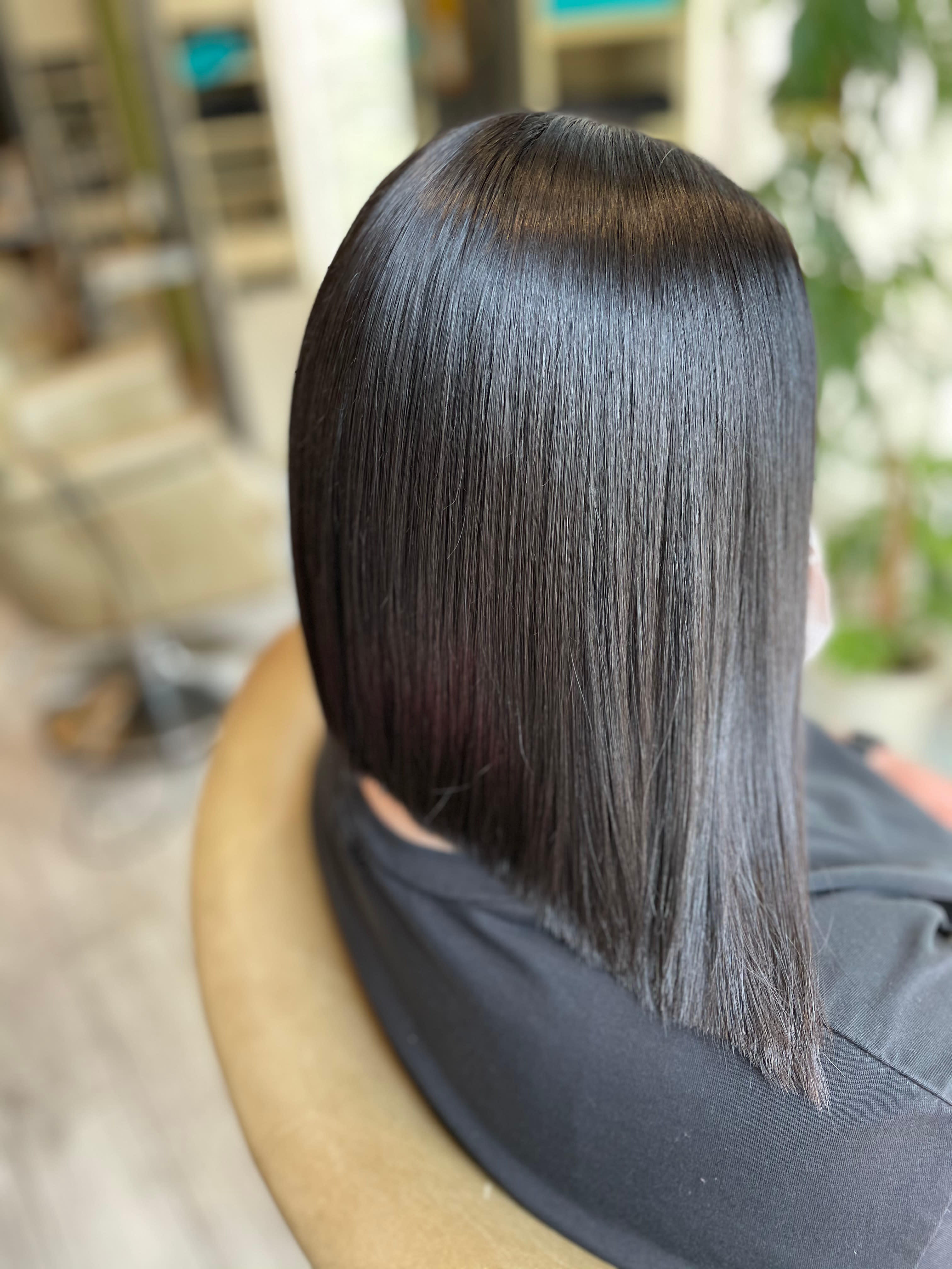 obtenir【オプトゥニール】のスタイル紹介。髪質改善ネオメテオストレート