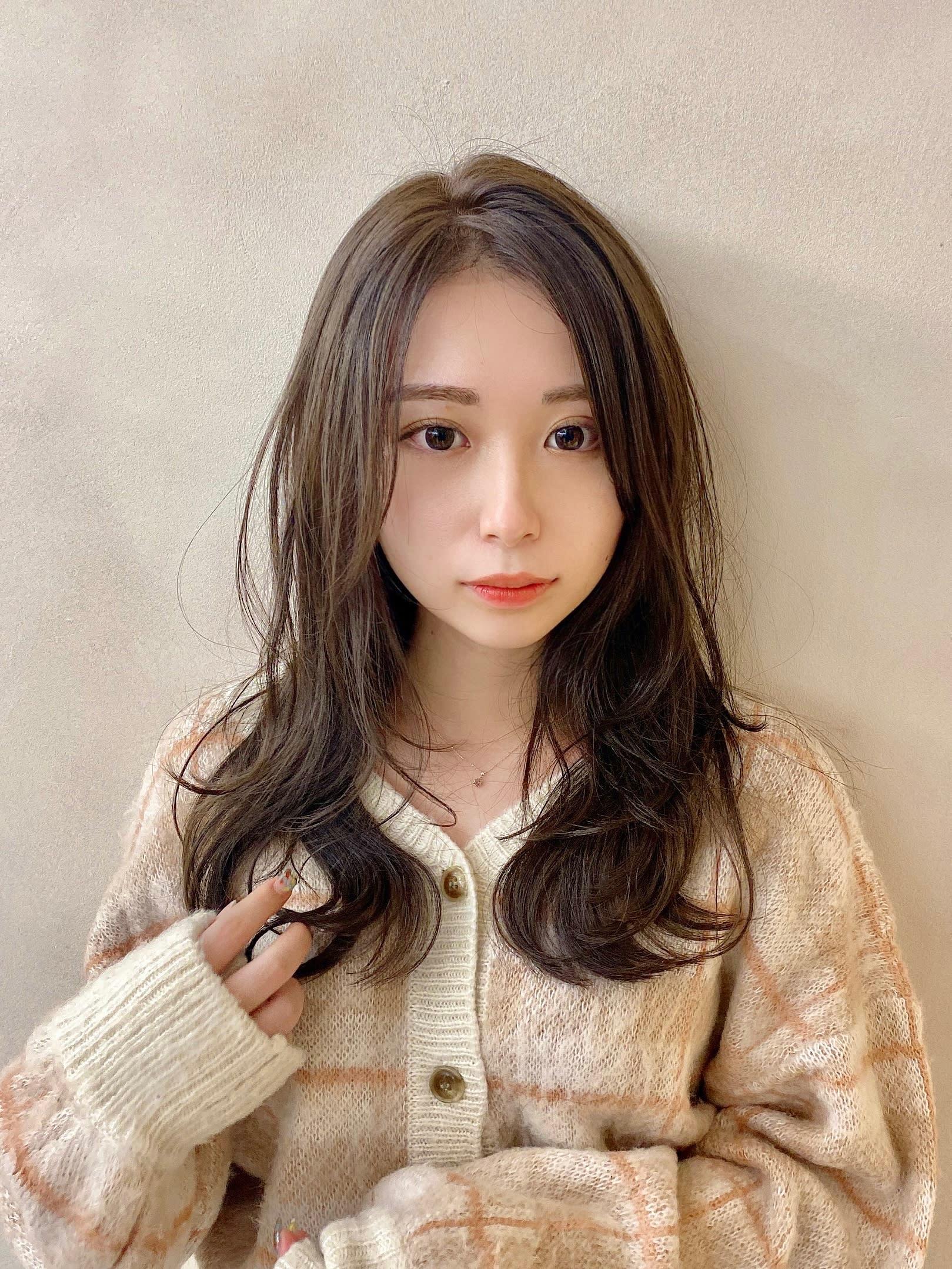 monaco【モナコ】 広尾/恵比寿【モナコ】のスタイル紹介。【monaco】動きたっぷりレイヤーカット/レイヤー×ロング