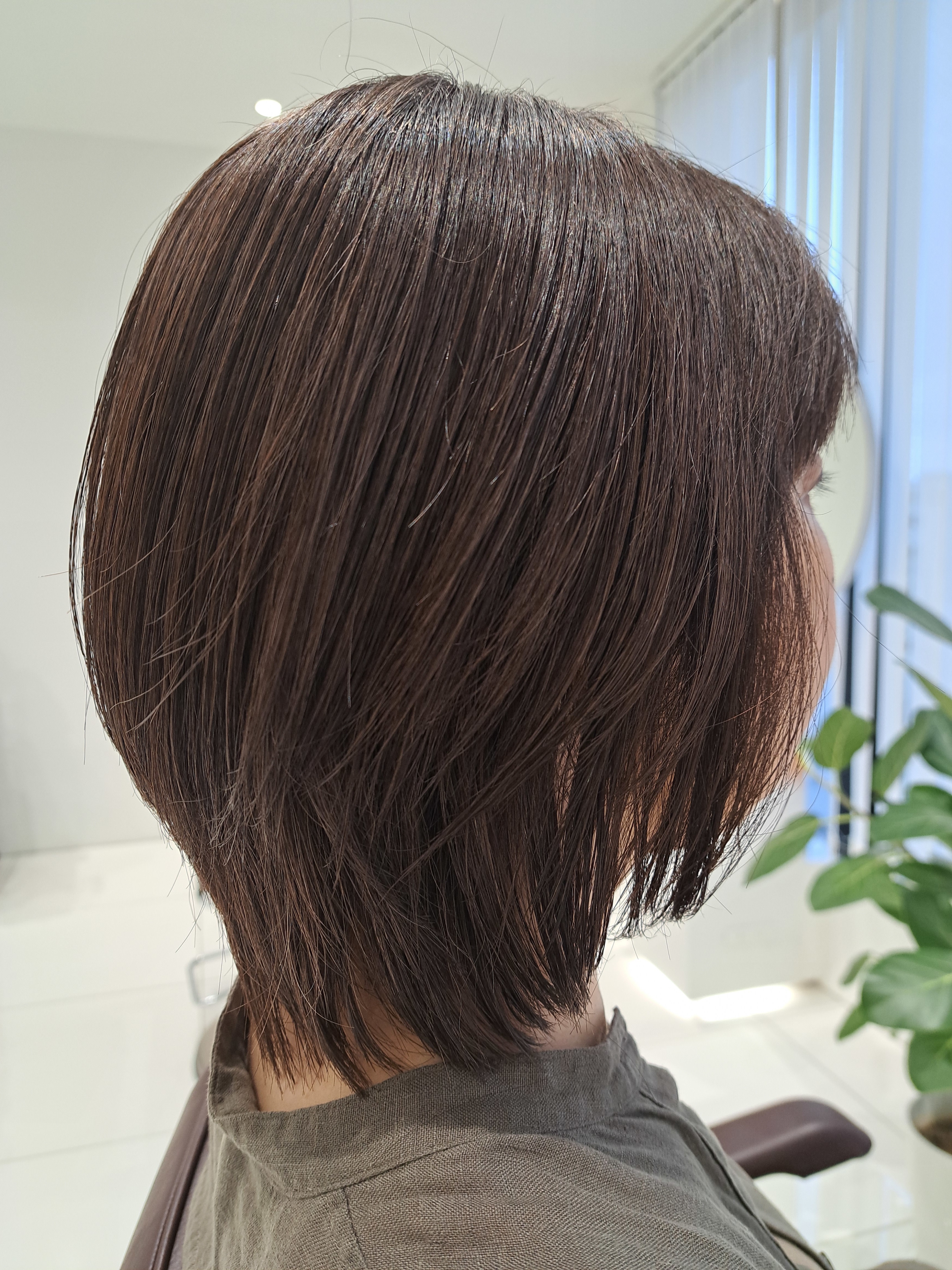 Hair & Spa y‐Forme Ginza【ヘアアンドスパユーフォルムギンザ】のスタイル紹介。軽やかショーヘア 脱白髪染めカラー♪