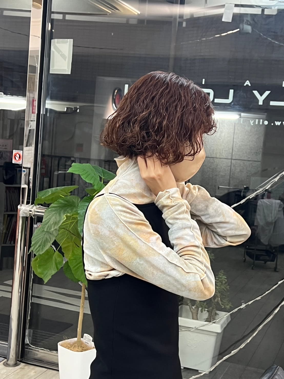 ELLYLONDON 1st.店【エリーロンドンファーストテン】のスタイル紹介。カット、カラー、トリートメント、パーマ