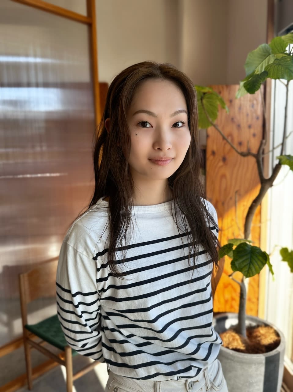 THE Nia【ザ ニア】のスタイル紹介。THE Nia×ロング