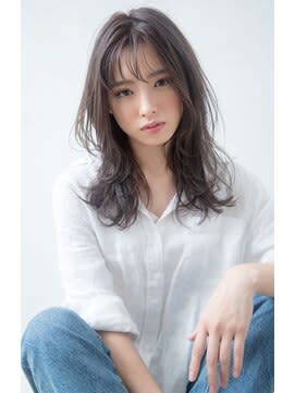 CLALA 博多駅前【クララ ハカタエキマエ】のスタイル紹介。TIARA 博多店×ロング