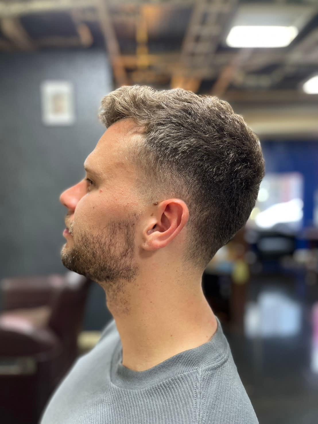 T's GALLERY - for men's -【ティーズギャラリー】のスタイル紹介。ミディアム・フェード