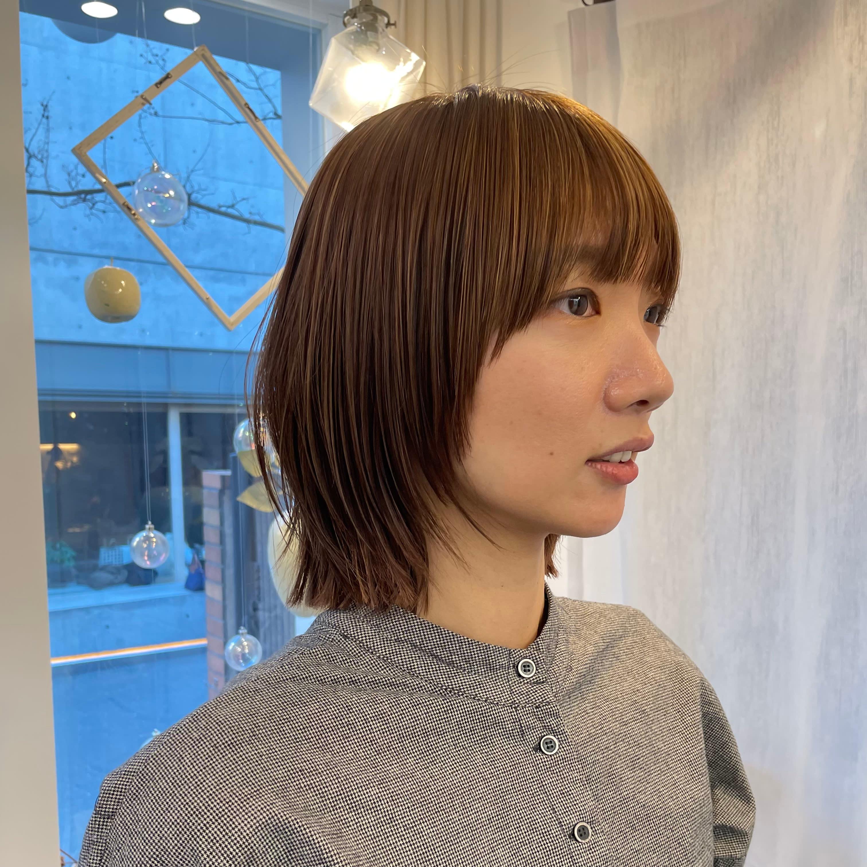 gem【ジェム】のスタイル紹介。顔周りにレイヤーを入れたボブスタイル