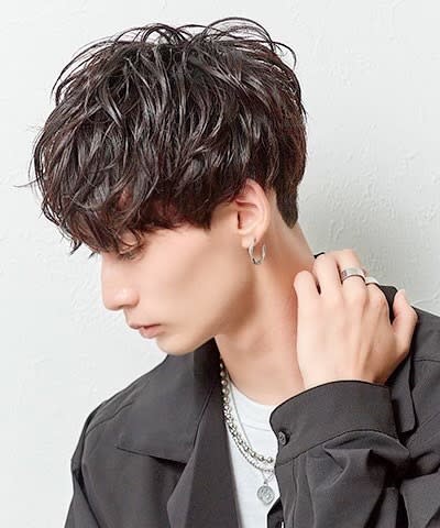 ネクサスエルシティ新浦安店（旧ハンズクルー新浦安理容）【ネクサスエルシティシンウラヤステン】のスタイル紹介。ナチュラルスパイラルパーマツーブロック