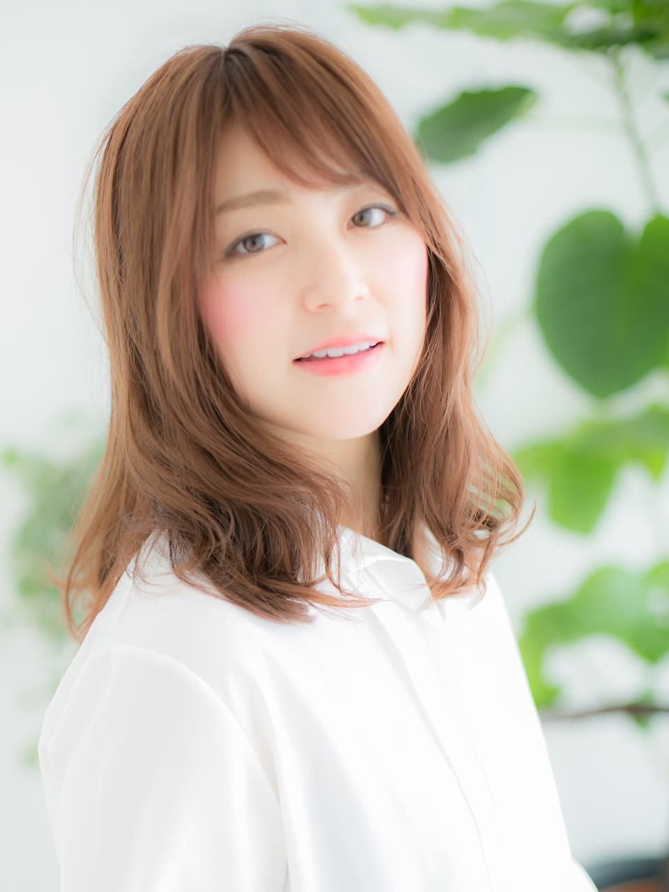 髪質改善カラーReana.豊洲 美容院【リアナ】【リアナ トヨス カミシツカイゼン】のスタイル紹介。斜めバング×ベージュピンクロブヘア