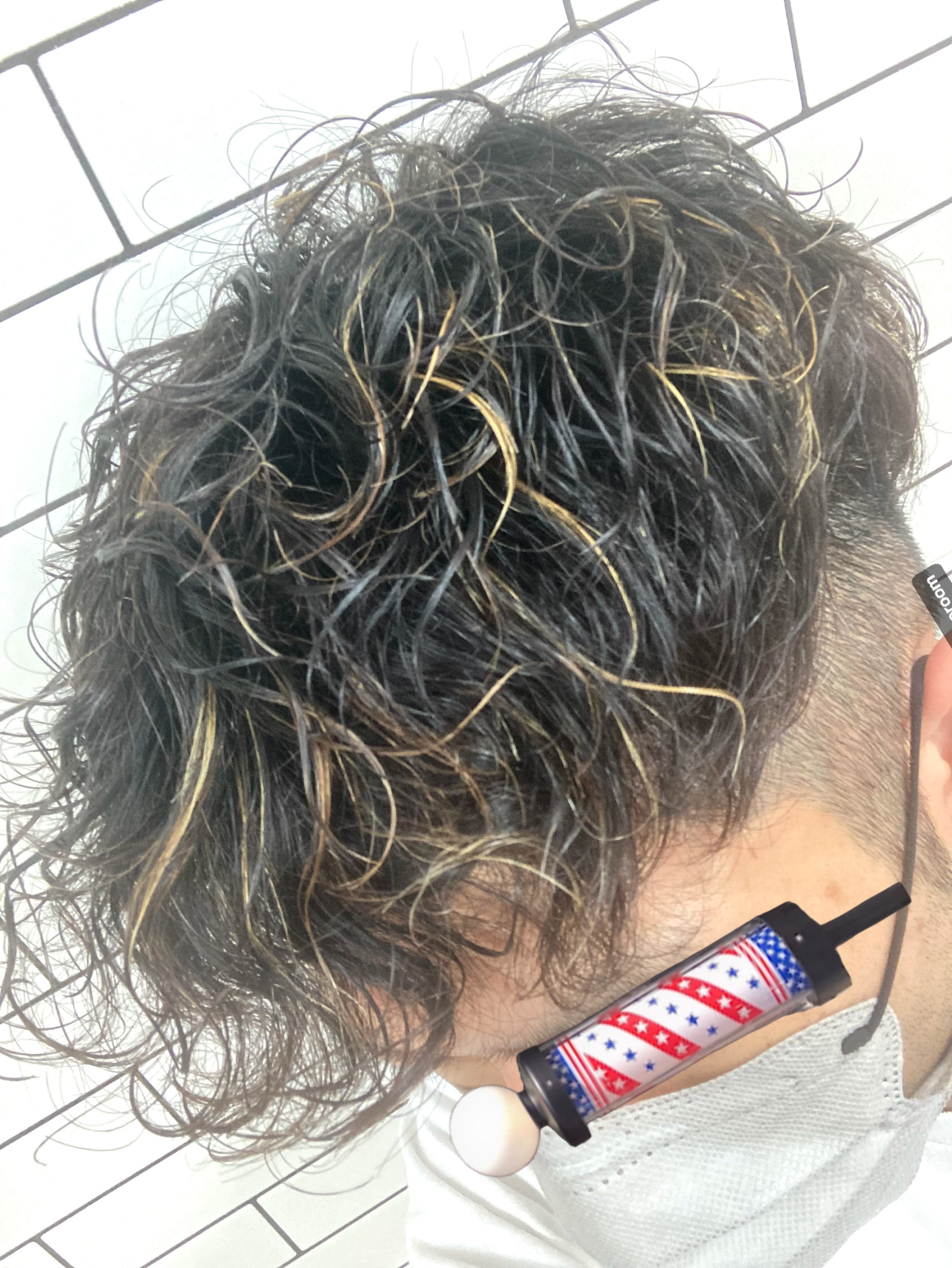 THE CUT【ザ カット】のスタイル紹介。メッシュカラー＋メンズパーマ