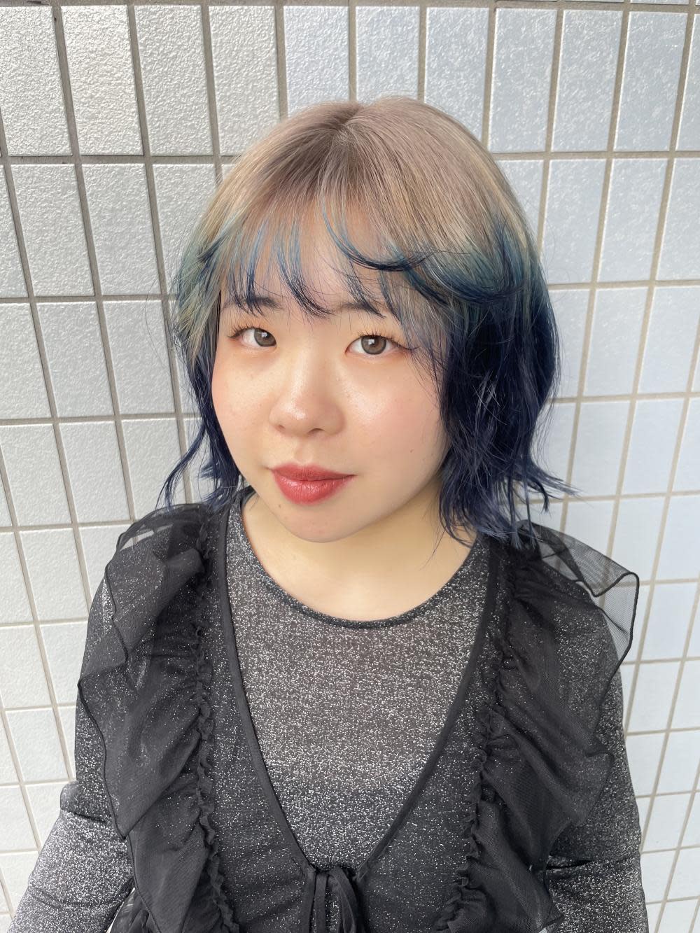 AO。【アオ】のスタイル紹介。ルーツカラー/ツートーンカラー/ハイトーンカラー/ベージュ