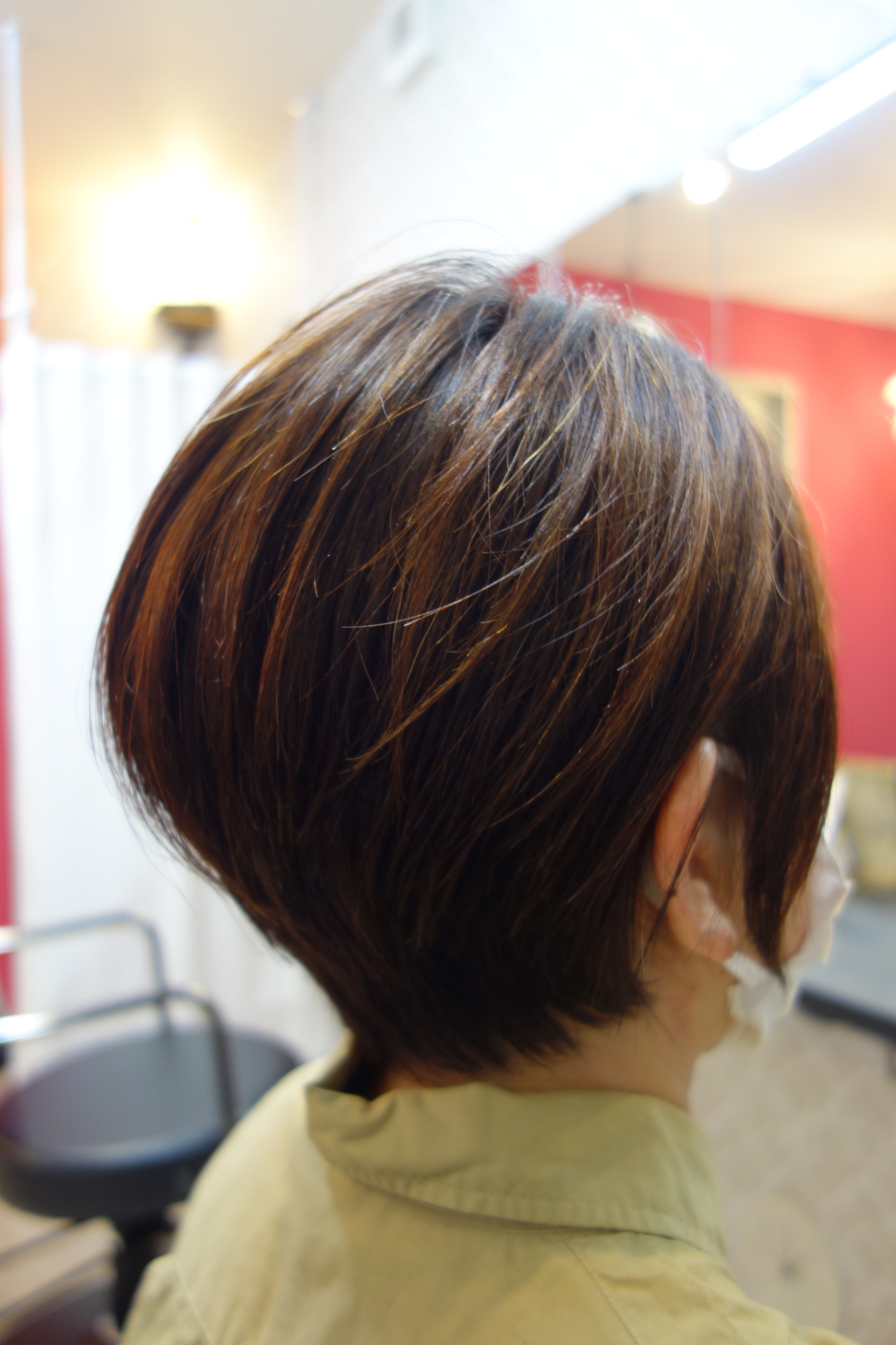 ヘアコンシェルジュ Fuchibe【ヘアコンシェルジュ フチベ】のスタイル紹介。縮毛矯正をかけても丸みのある柔らかいショートボブ