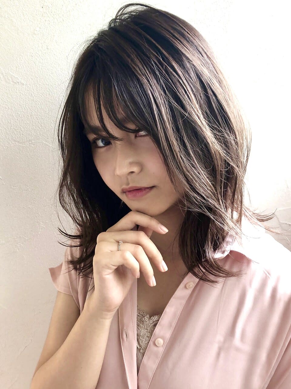 Bunch Of Peace【バンチオブピース】【バンチオブピース】のスタイル紹介。ナチュラル暗髪　ミディアムレイヤーStyle