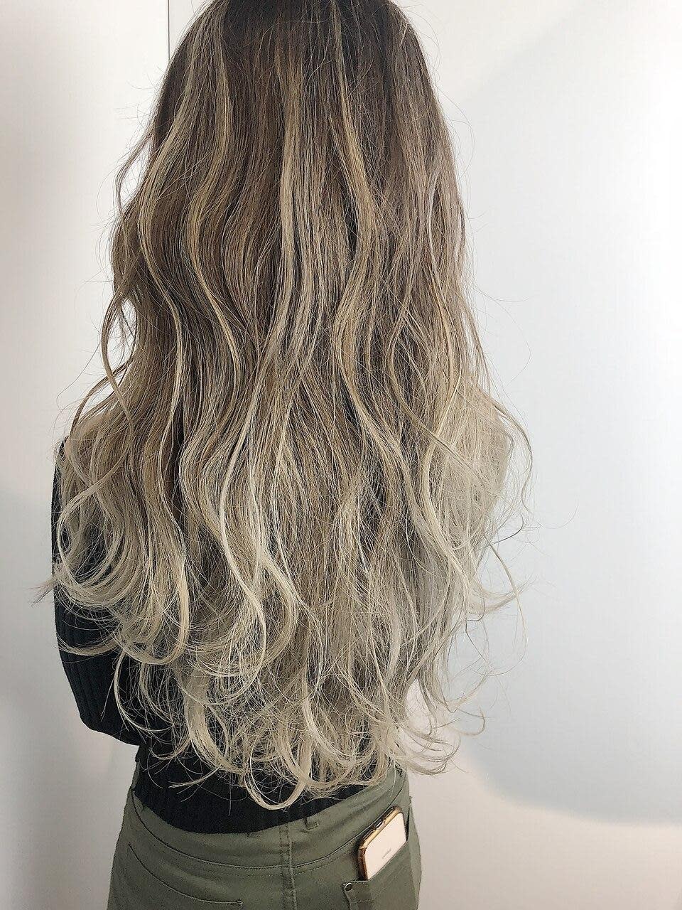 FURUSHO 栄店【フルショウ サカエテン】のスタイル紹介。透明感グラデーションミントベージュ　ハイトーンカラー