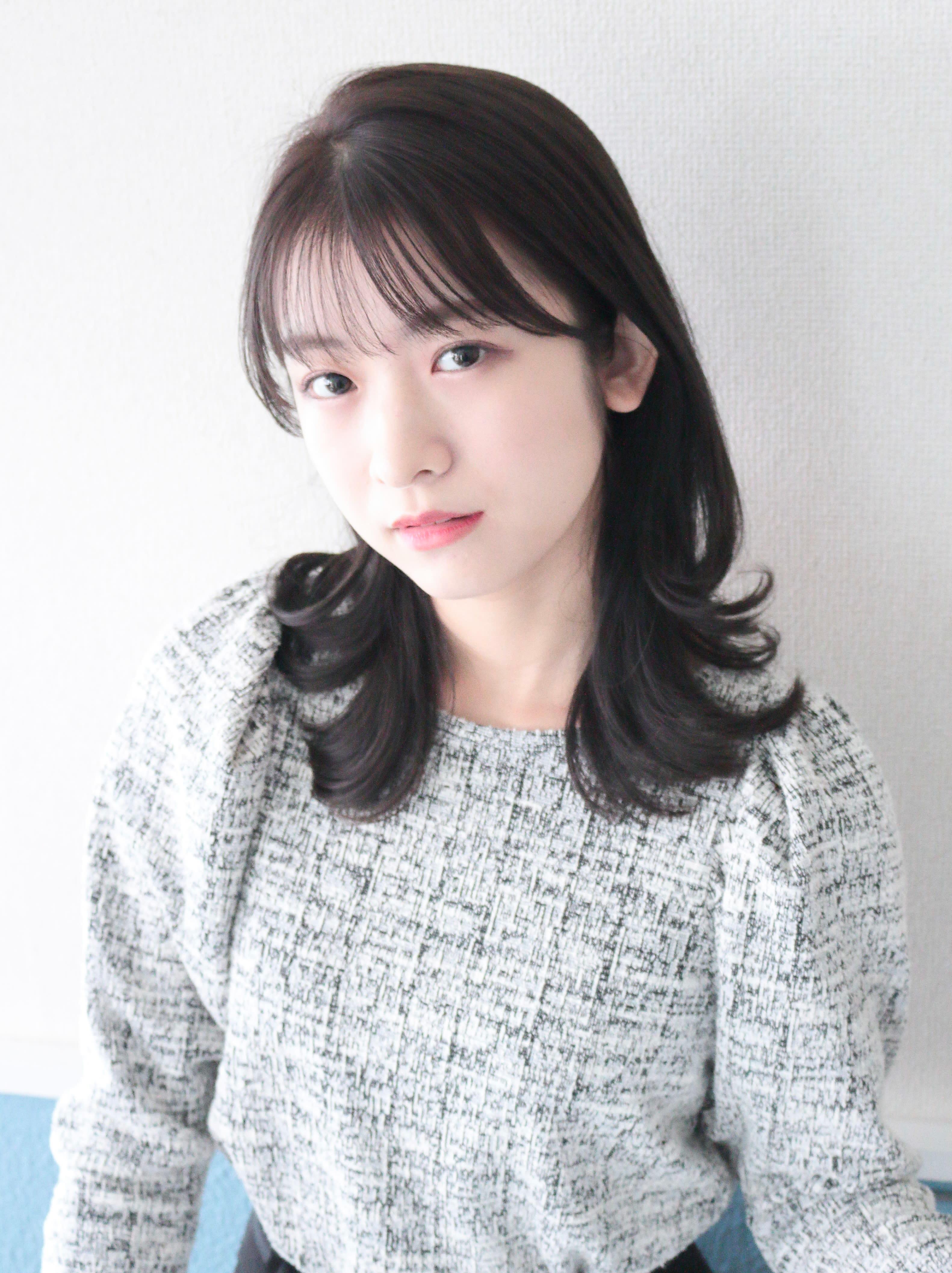 Hivira(ハイビラ)武蔵小山の美容室【ハイビラ ムサシコヤマノビヨウシツ】のスタイル紹介。カジュアル外ハネレイヤー