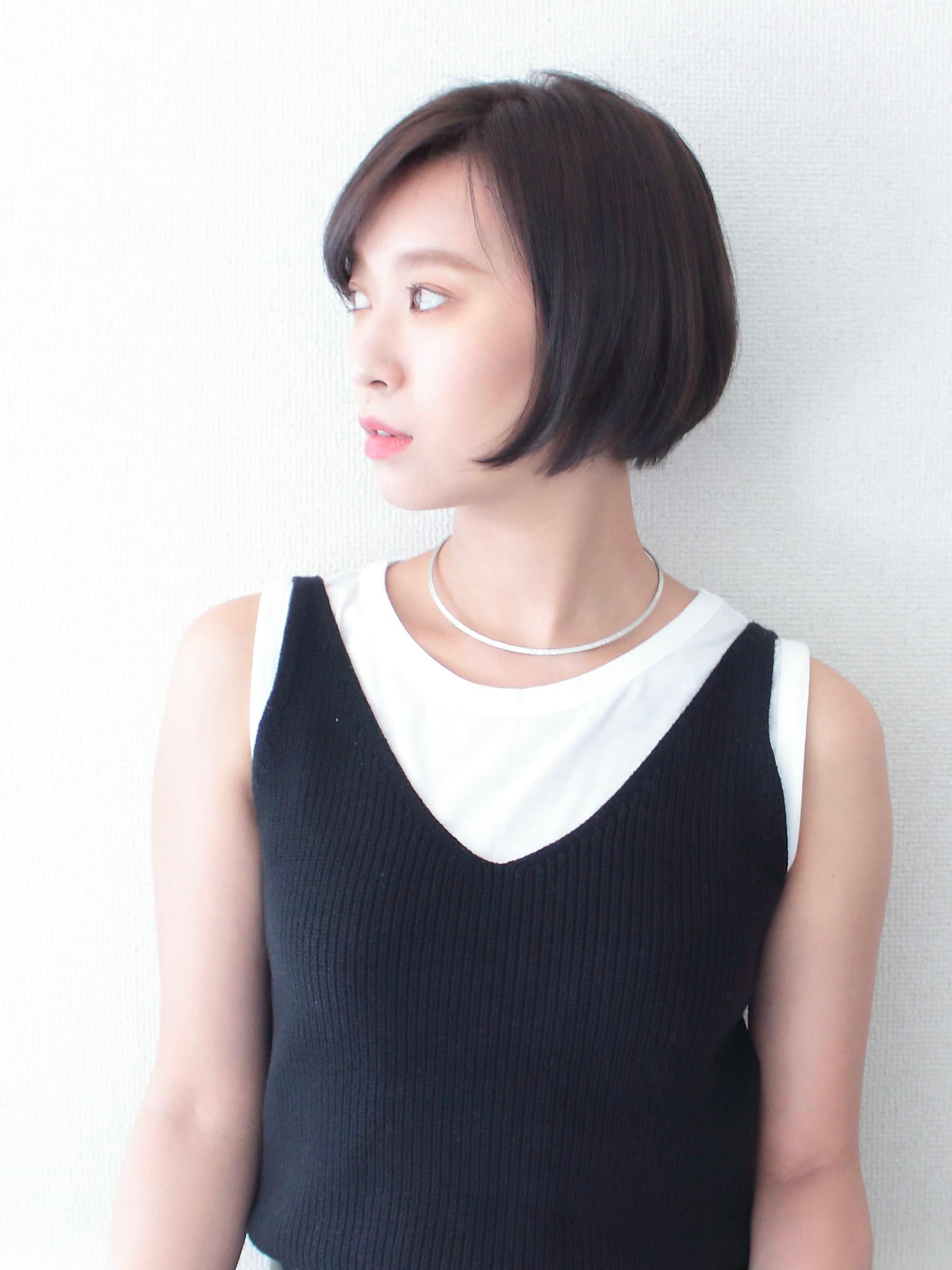 Hivira(ハイビラ)武蔵小山の美容室【ハイビラ ムサシコヤマノビヨウシツ】のスタイル紹介。ショートボブ！伸ばしかけの切りっぱなし