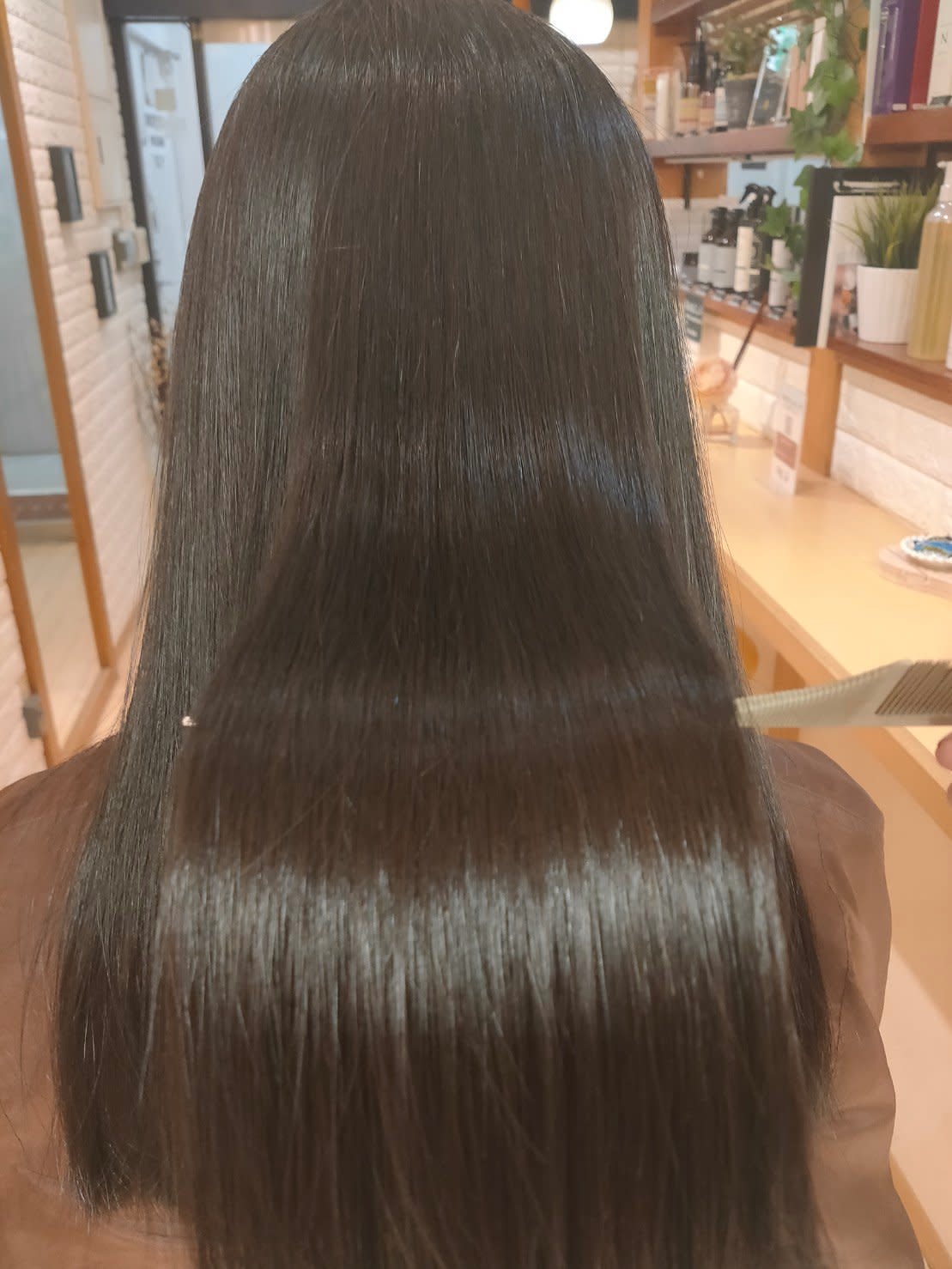 Hair Re Vision 銀座【ヘアー レ ヴィジョン ギンザ】のスタイル紹介。髪質改善LA発ケラチントリートメント（ケラコラ）