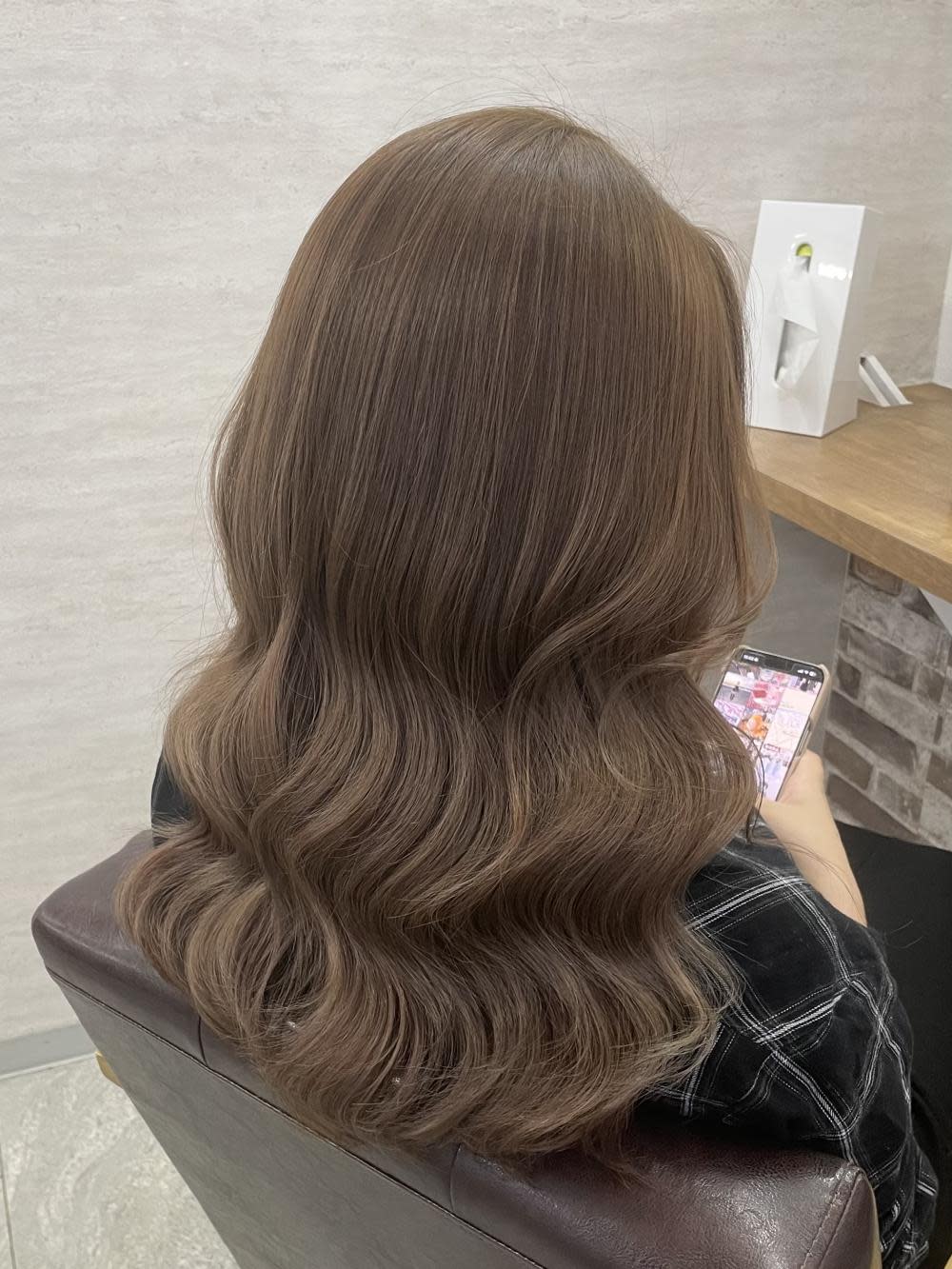 TOTAL HAIR MAKE CLAVIS［美容室&ヘアメイク］【トータルヘアメイククラビス】のスタイル紹介。ブリーチ無しダブルカラー◎