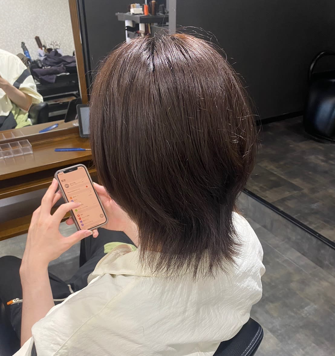 Hairsβ【ヘアーズ ベータ】のスタイル紹介。ウルフカット